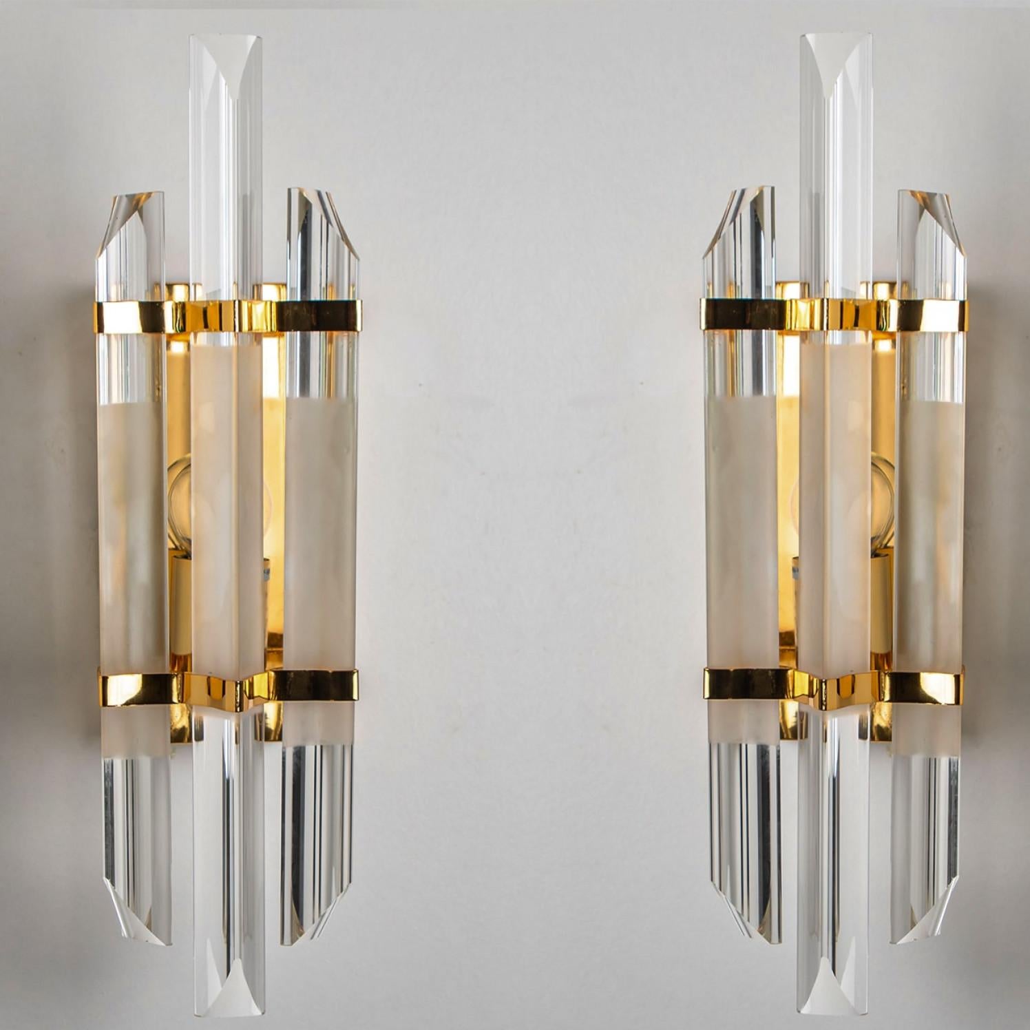 Apliques de latón dorado transparente estilo Venini, 1970 en venta 3