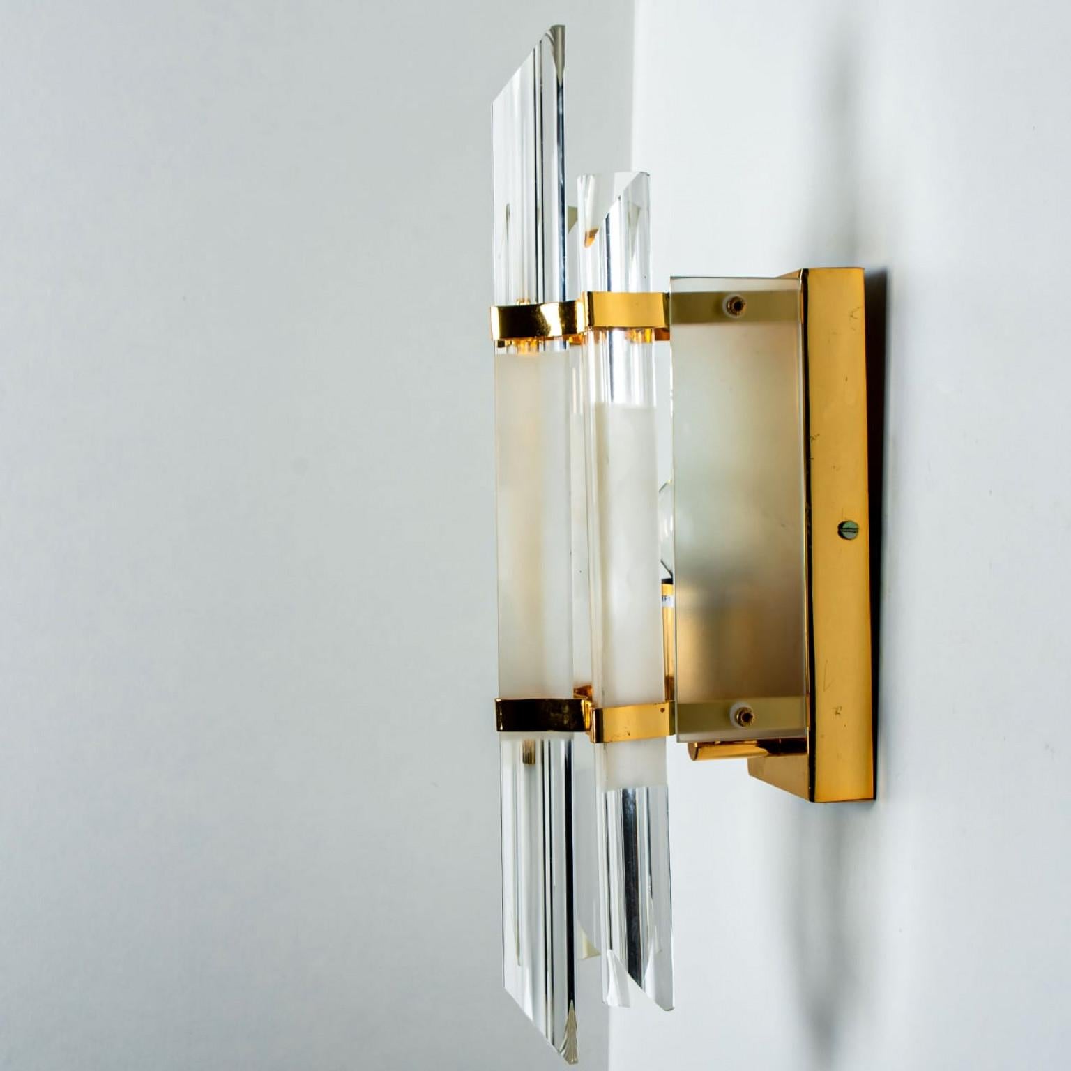 Apliques de latón dorado transparente estilo Venini, 1970 en venta 5