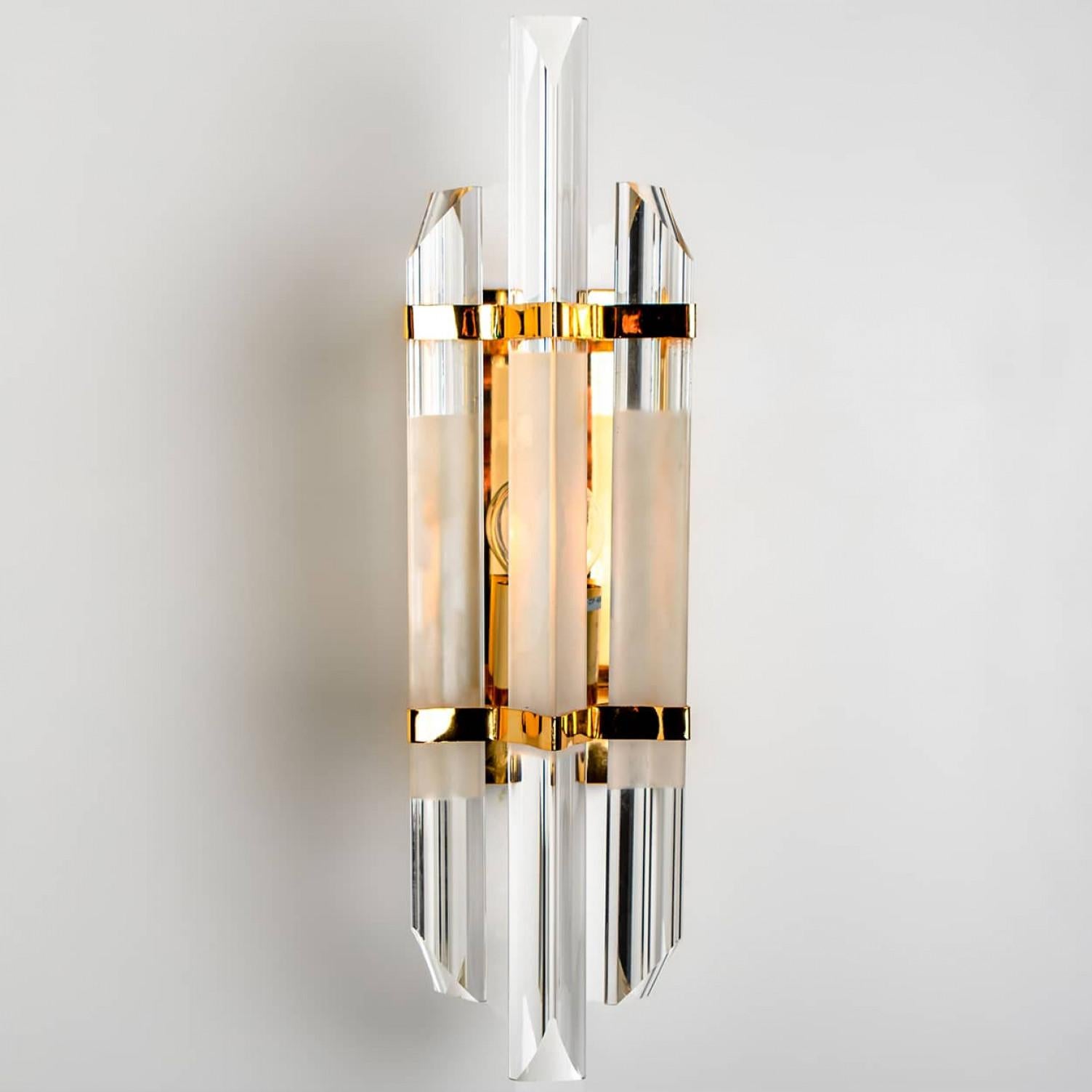 Apliques de latón dorado transparente estilo Venini, 1970 en venta 7