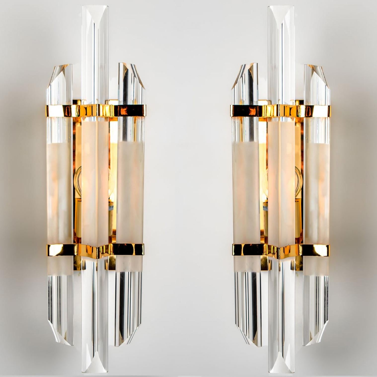 Apliques de latón dorado transparente estilo Venini, 1970 en venta 8