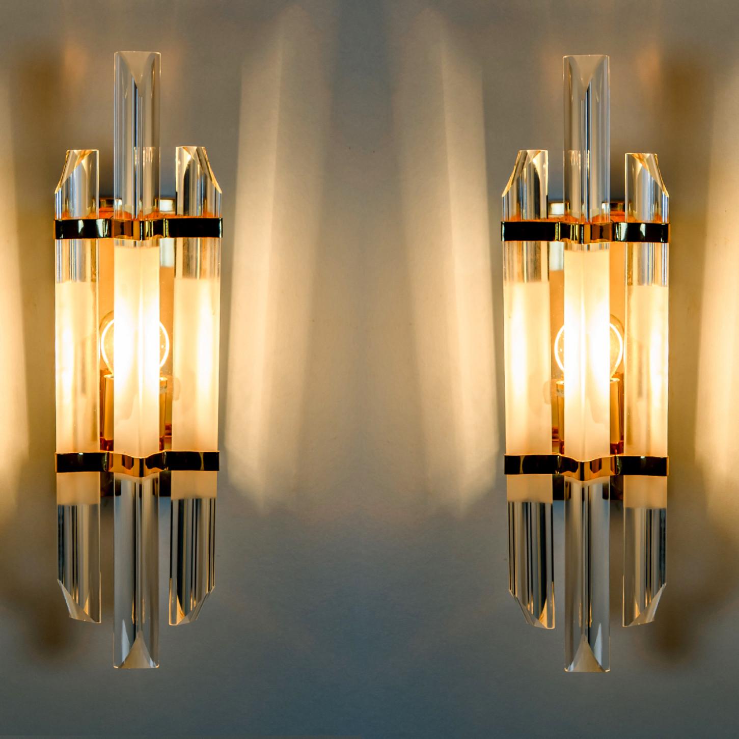 Mid-Century Modern Venini Style Clear Gold Glass Brass Sconces, 1970 For Sale