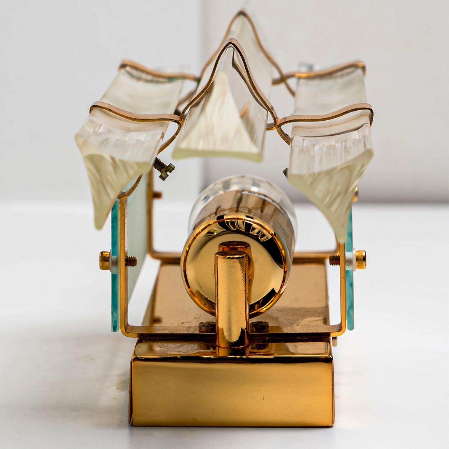 Apliques de latón dorado transparente estilo Venini, 1970 en venta 1