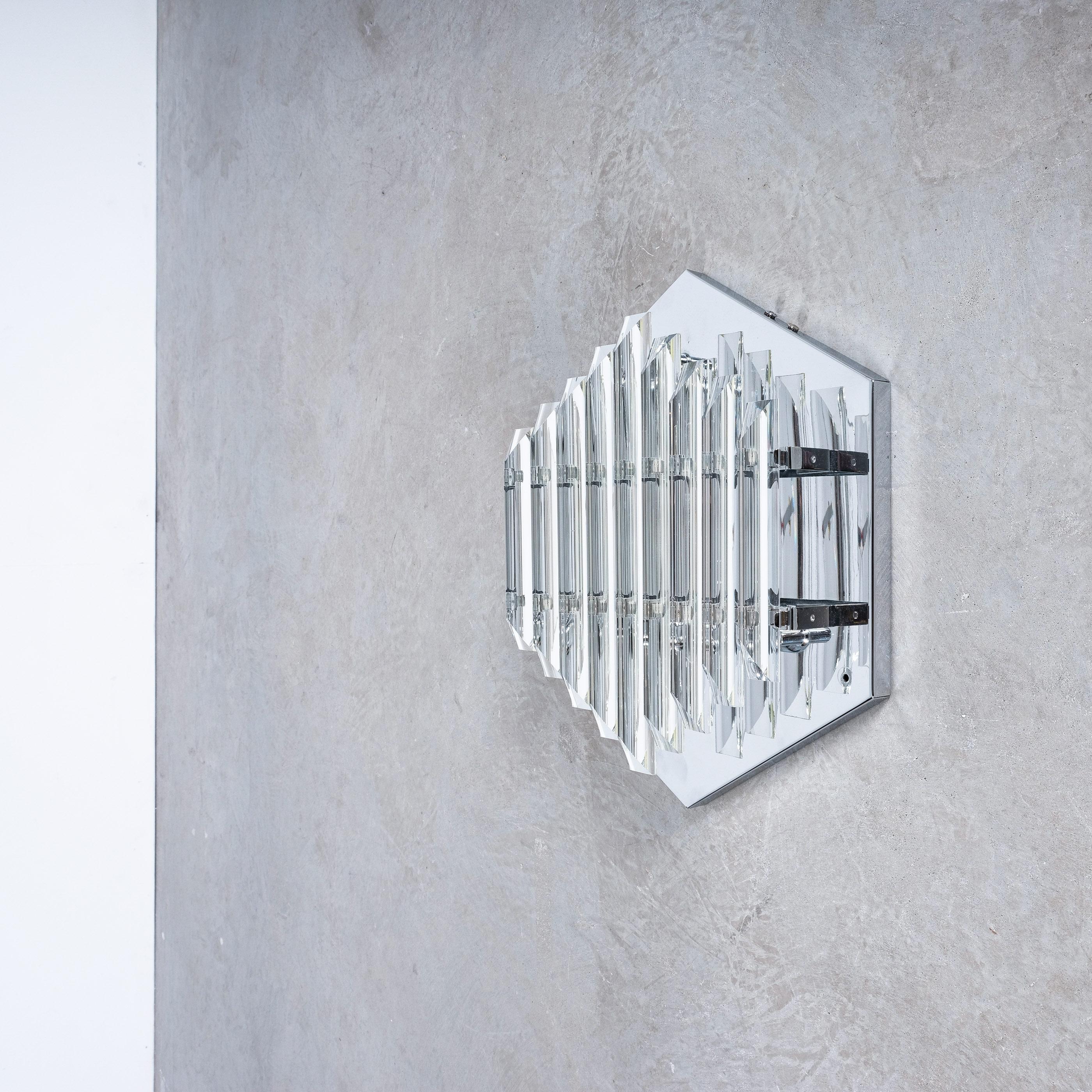 Elegant Murano glass flush mount or wall-light featuring nine crystal clear glass 
