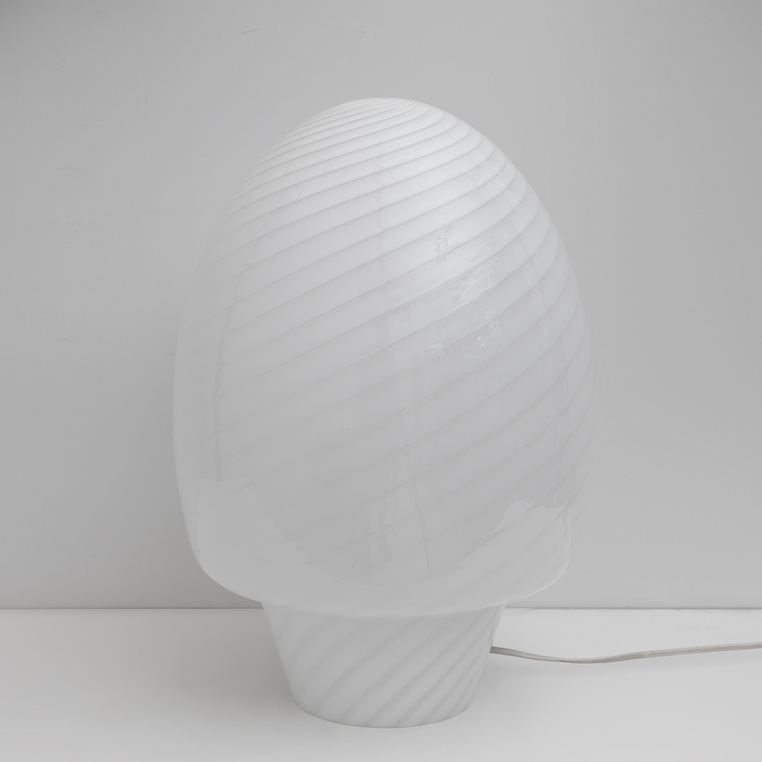Late 20th Century Venini Style Mid-Century Modern Italian Murano Glass Mushroom Table Lamp, 1970s