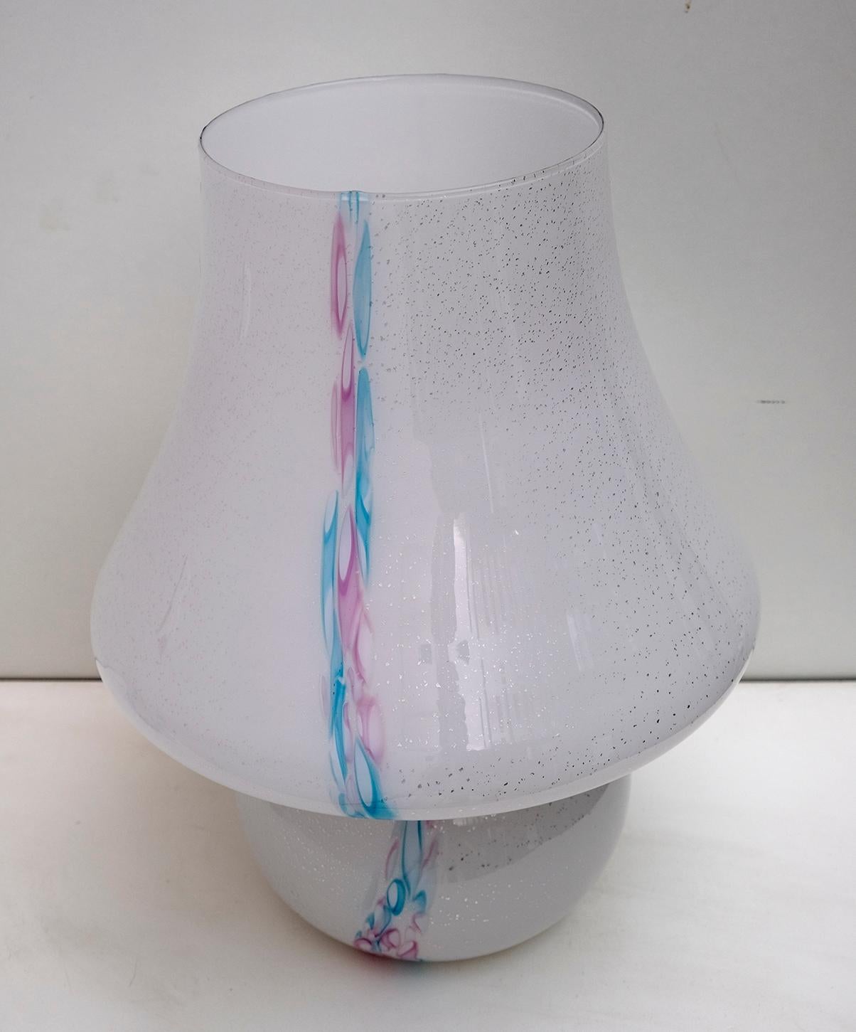 Late 20th Century Venini Style Modern Italian Murano Glass Mushroom Table Lamp, 1980s For Sale