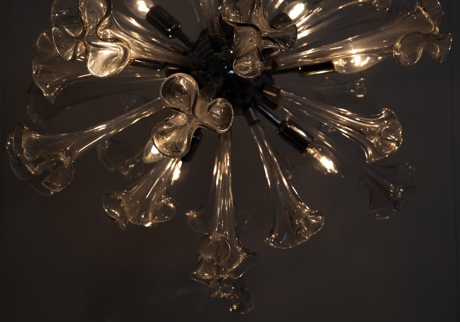 Lampe suspendue en forme d'étoile de fleur en verre de Murano de style Venini en vente 3