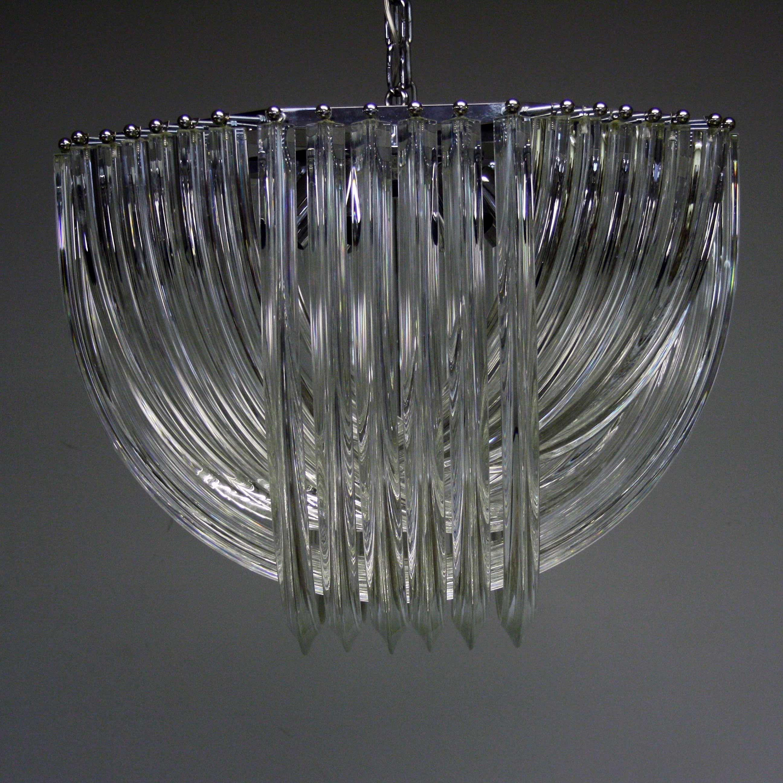Venini Style Murano Glass Chandelier  In Good Condition For Sale In Bagshot, GB