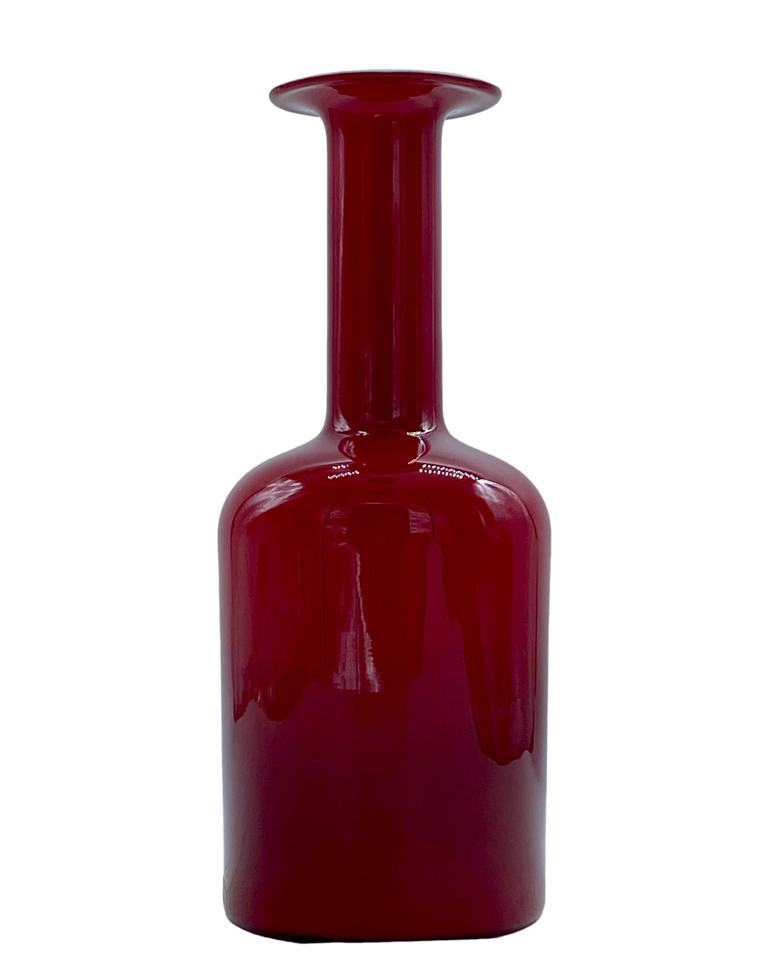 Mid-Century Modern Otto Brauer Red Murano Glass Bottle,  1960s