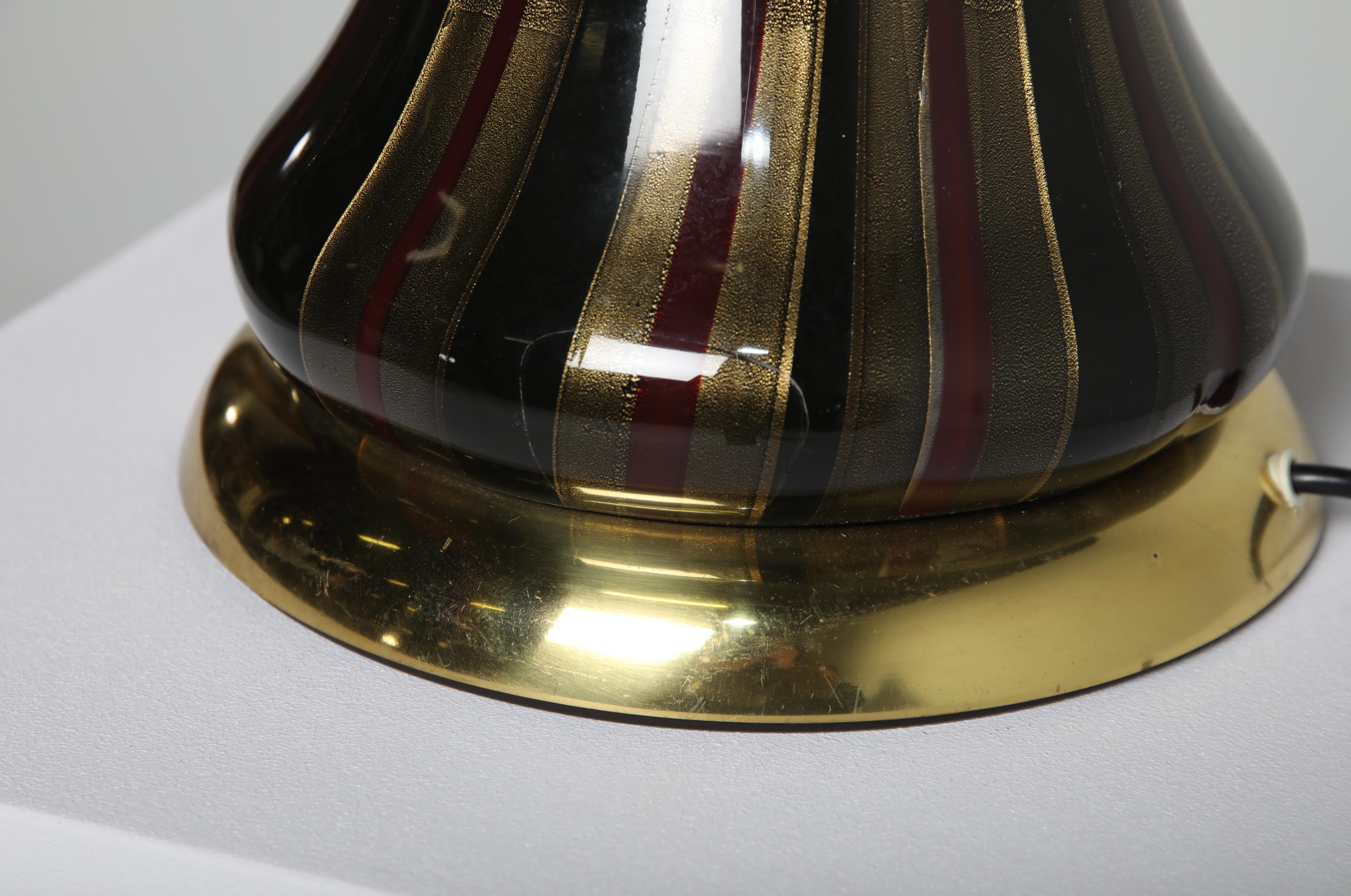 Metà XX secolo Lampada da tavolo Venini in vetro di Murano e ottone, Italia, anni '50 in vendita