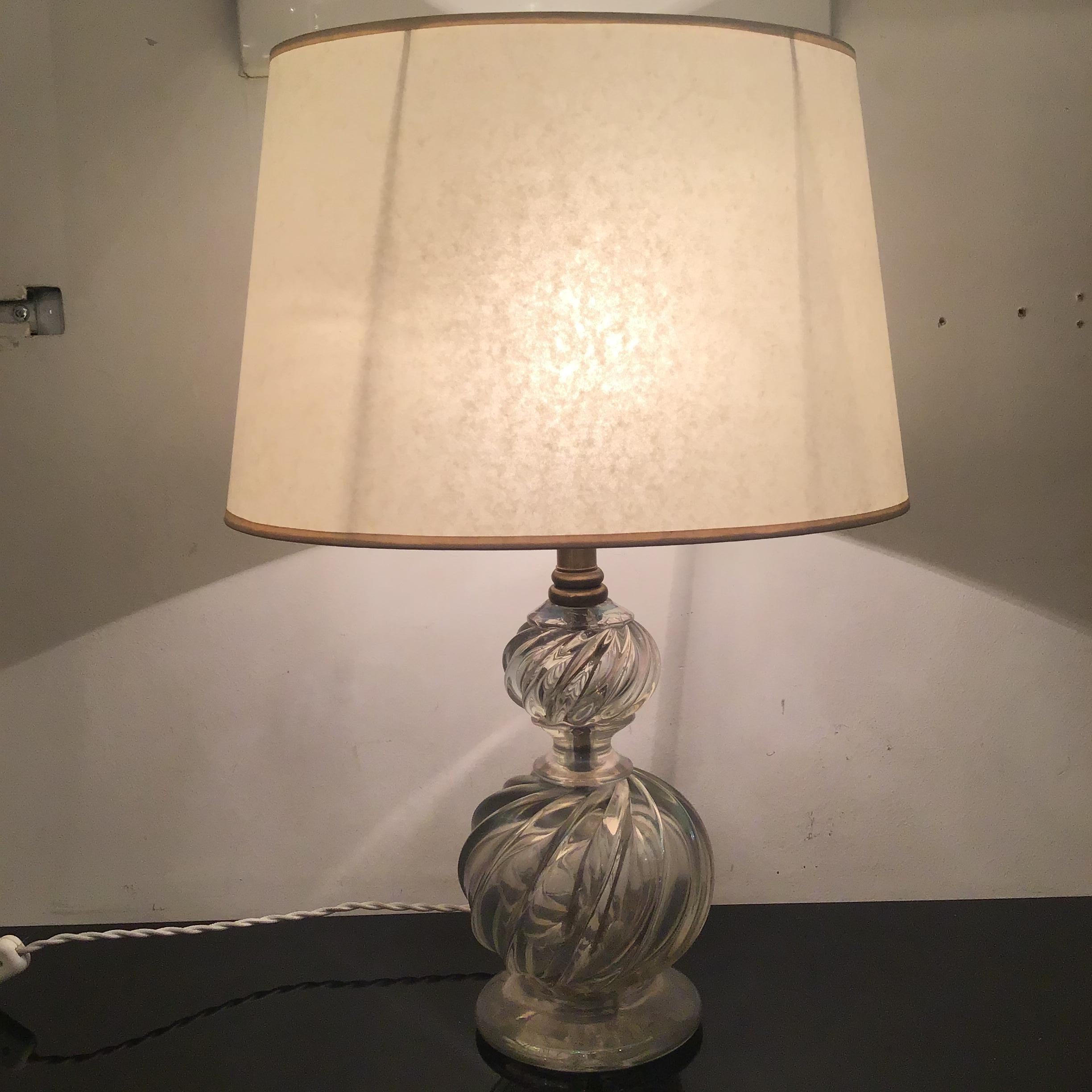 Venini Table Lamp Murano Glass Brass Lampshade, 1940, Italy In Excellent Condition For Sale In Milano, IT