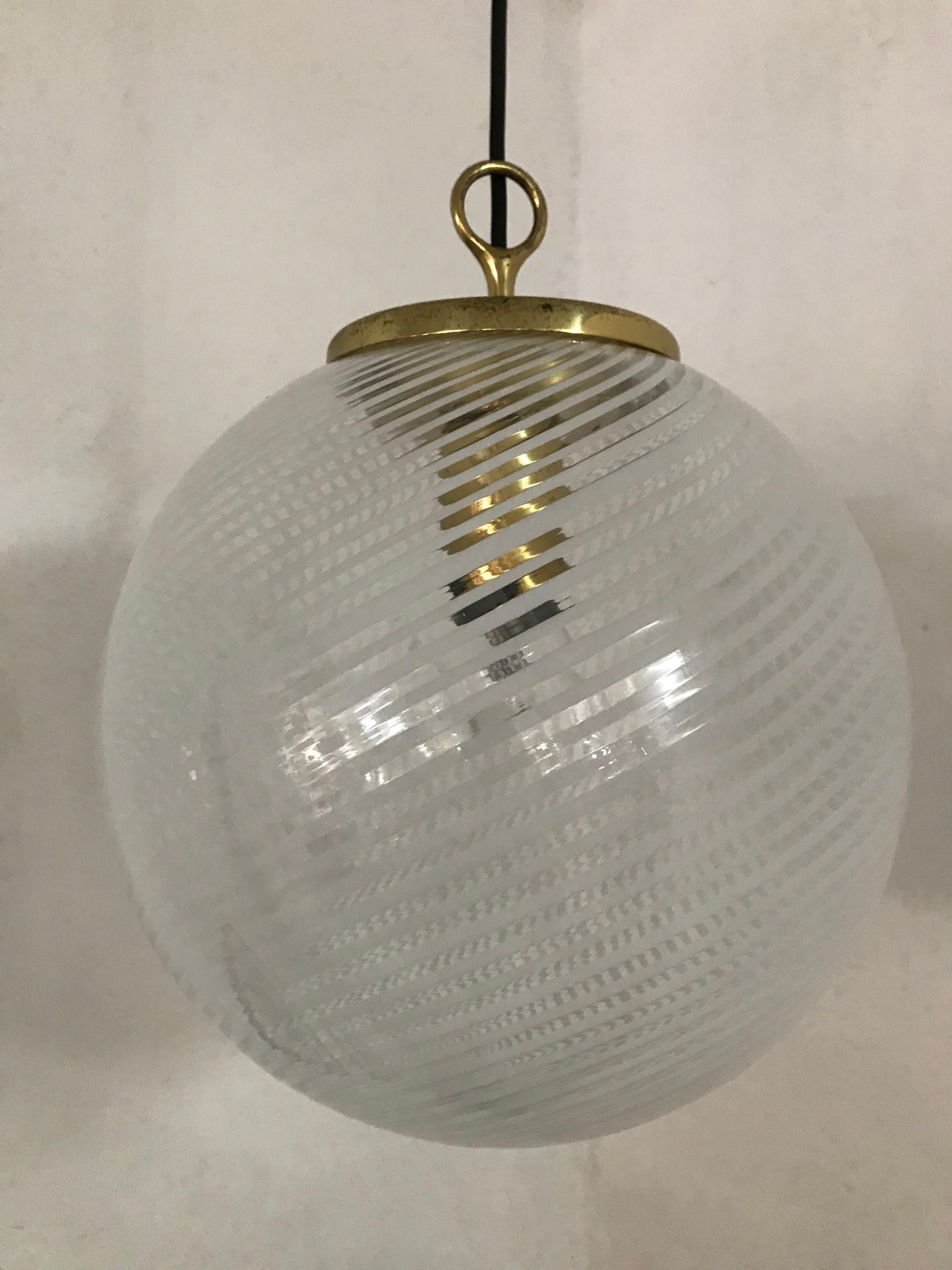 Venini Style, 'Tessuto' Chandelier or Lantern in Murano Glass, circa 1970s en venta 5