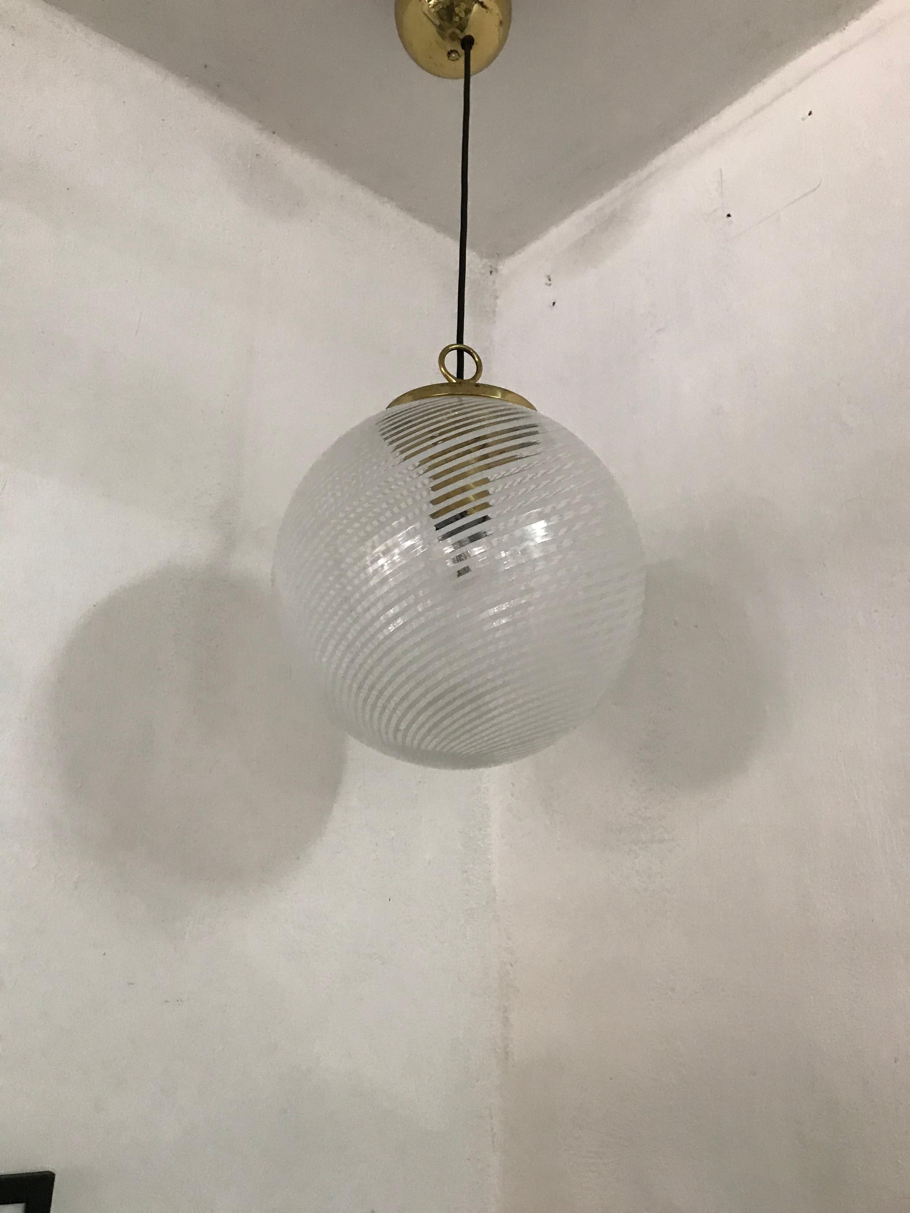 Venini Style, 'Tessuto' Chandelier or Lantern in Murano Glass, circa 1970s Vidrio soplado en venta