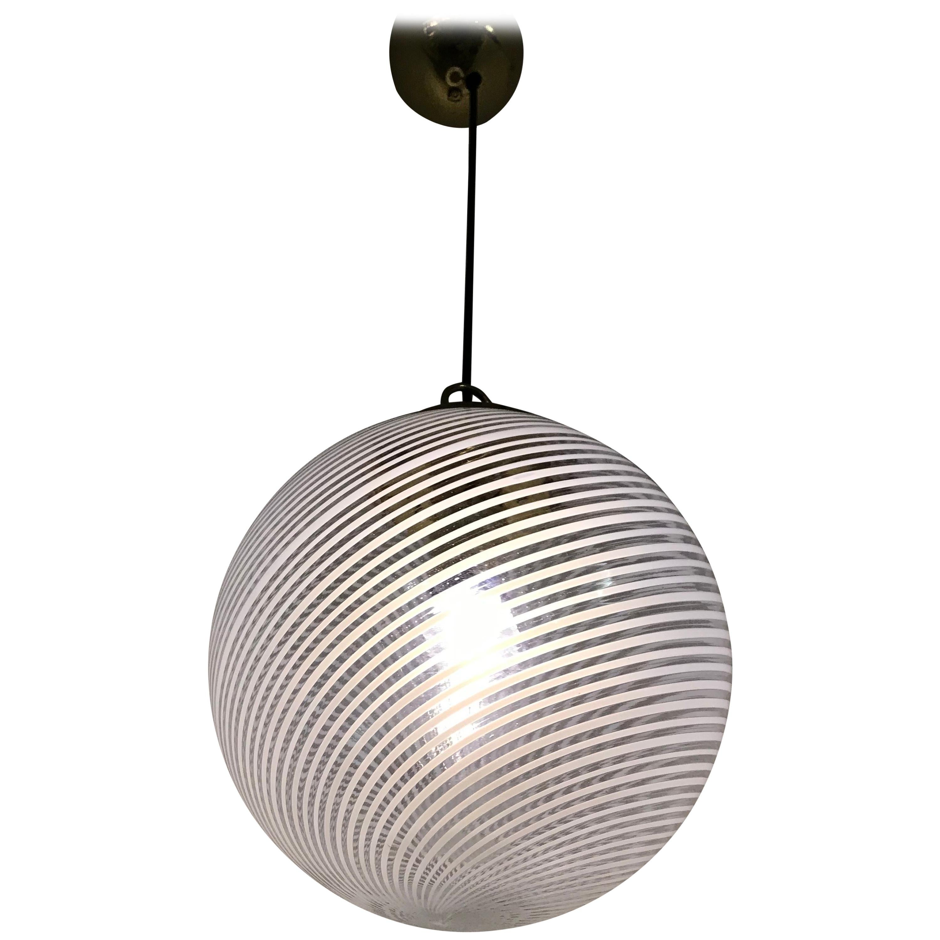 Venini Style, 'Tessuto' Chandelier or Lantern in Murano Glass, circa 1970s