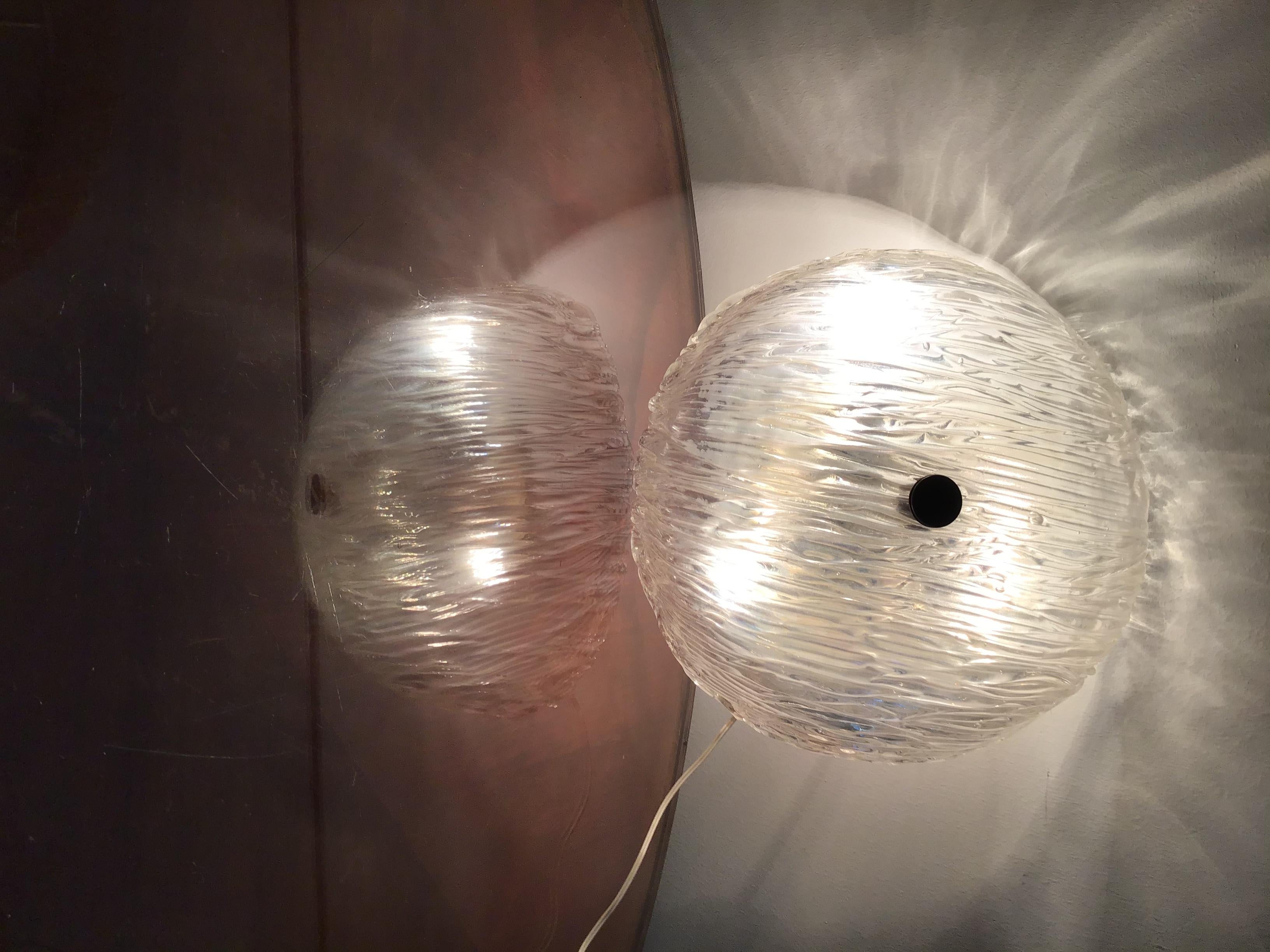 Milieu du XXe siècle Plafonnier/applique en verre de Murano en laiton de Venini Toni Zuccheri, 1950, Italie en vente