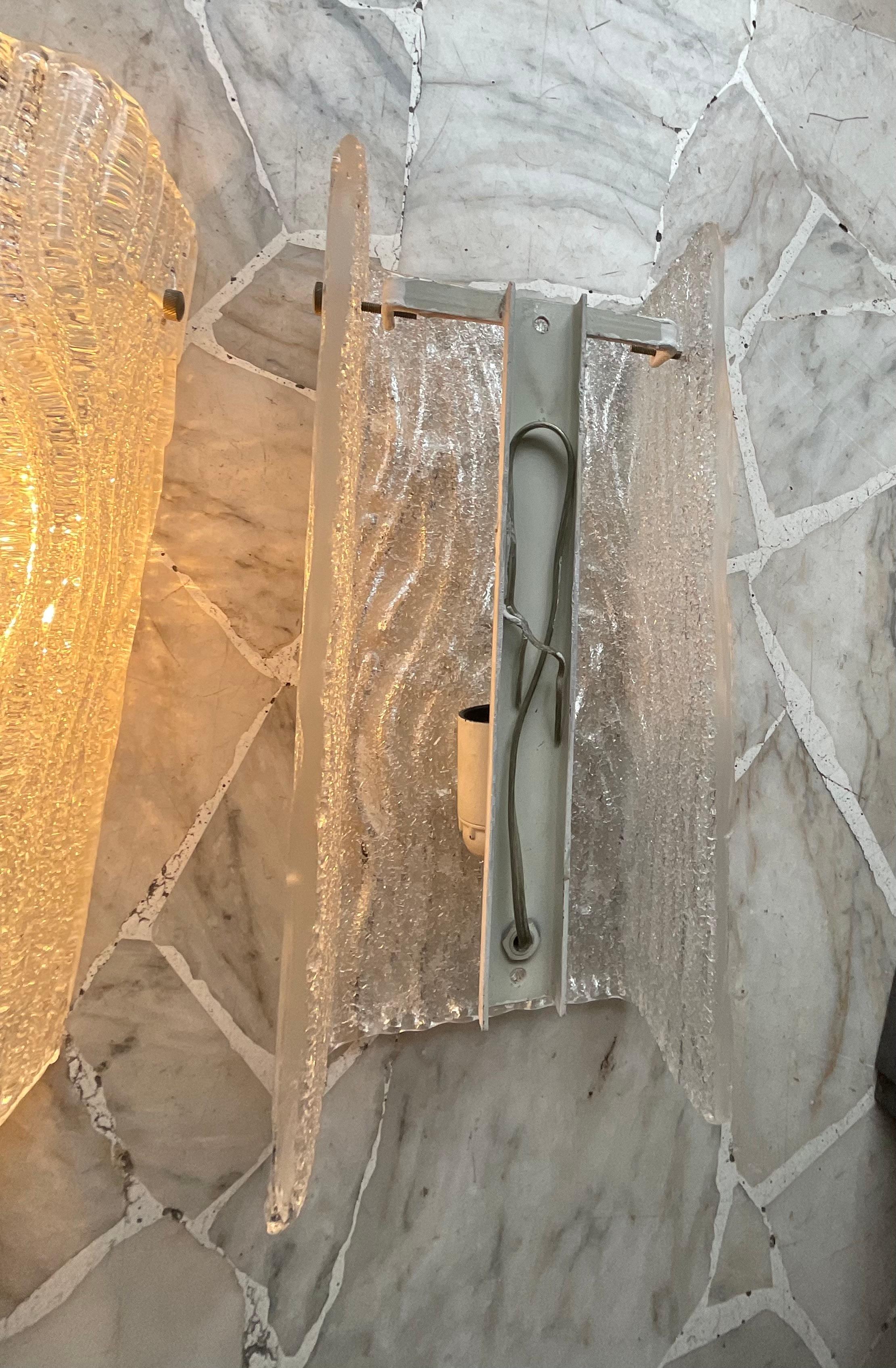 VENINI - TONI ZUCCHERI - Pair of wall sconces - MURANO - ITALY - 1960s For Sale 6