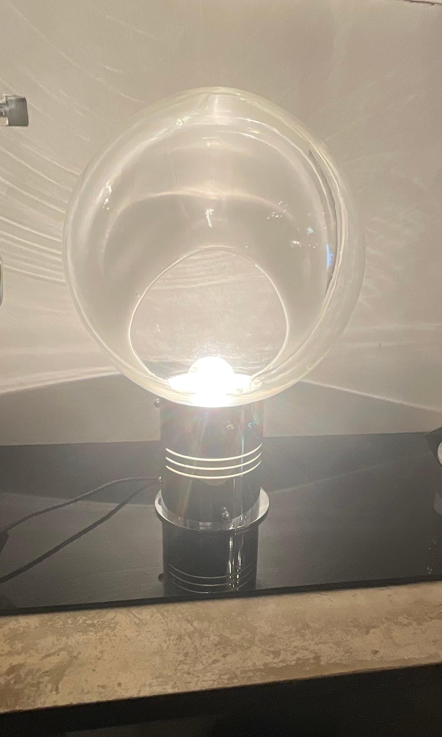 Other VENINI - TONI ZUCCHERI - Mode table lamp. Membrane - Murano 1970 For Sale