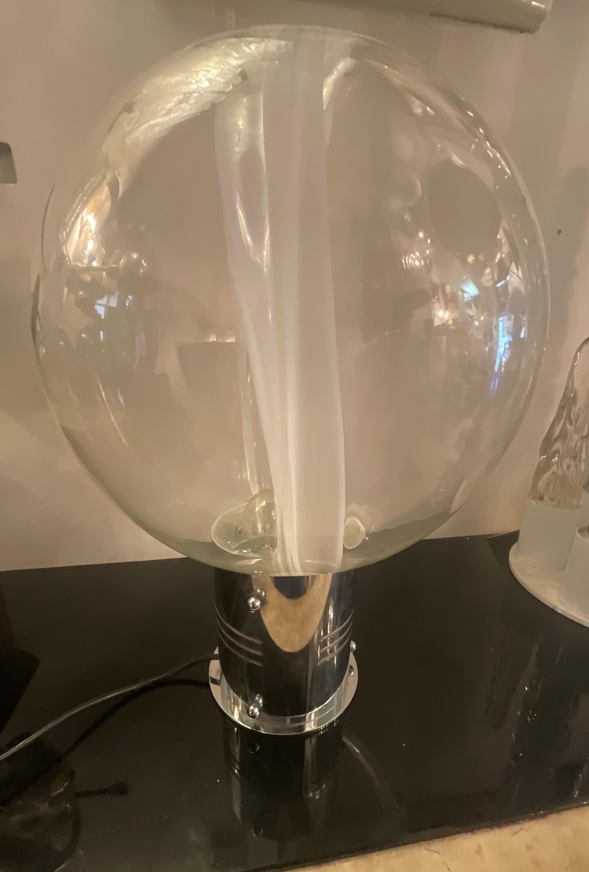 VENINI - TONI ZUCCHERI - Mode table lamp. Membrane - Murano 1970 In Good Condition For Sale In Milano, IT