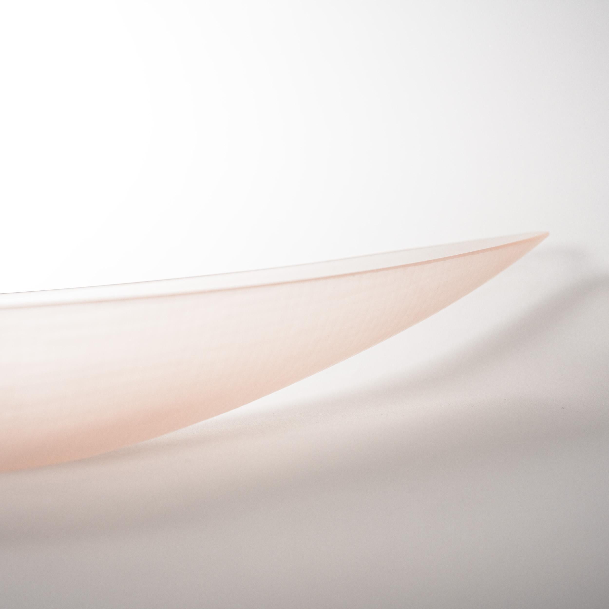 XXI secolo e contemporaneo VENINI vaso Battuti Canoa rosa tenue in vetro di Murano Edizione numerata 32 Firmato 2005 in vendita