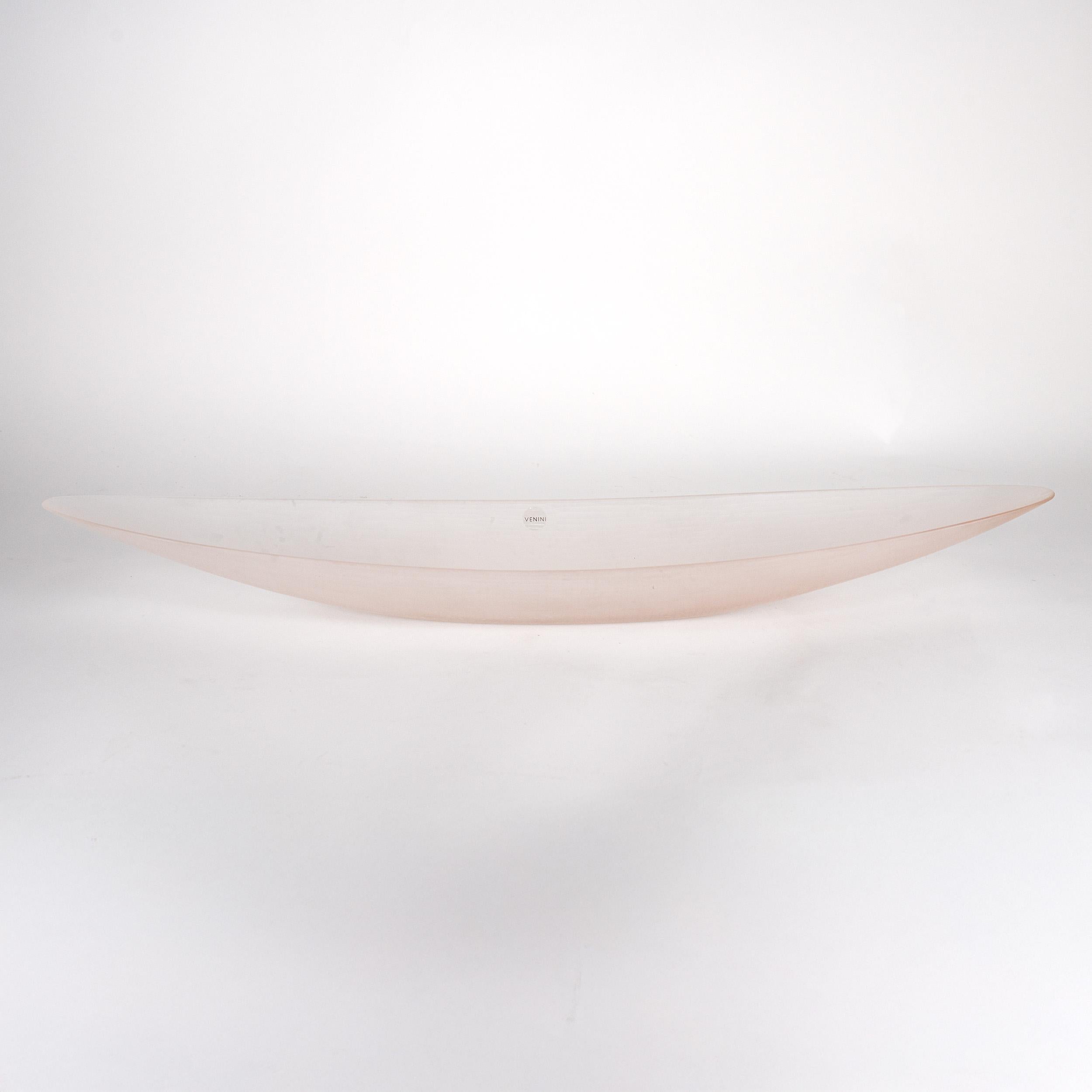 VENINI vaso Battuti Canoa rosa tenue in vetro di Murano Edizione numerata 32 Firmato 2005 In condizioni ottime in vendita a Venezia, IT