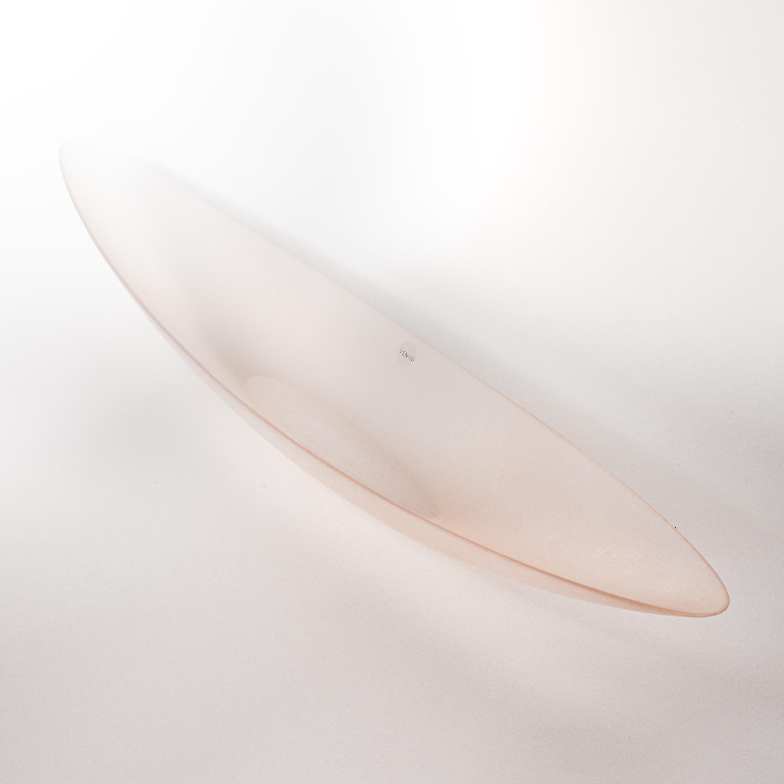 VENINI vaso Battuti Canoa rosa tenue in vetro di Murano Edizione numerata 32 Firmato 2005 in vendita 2