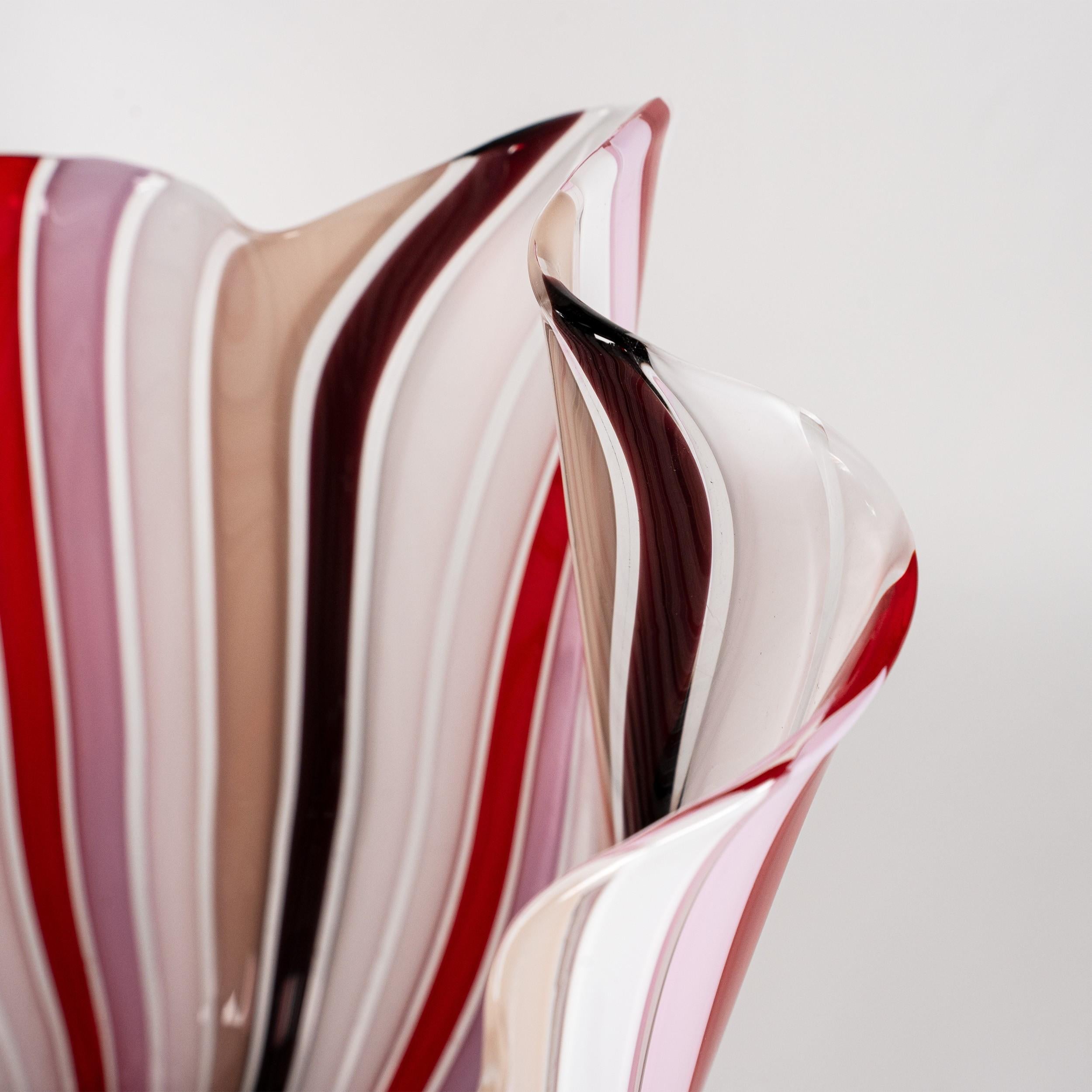 Venini vaso Fazzoletto a Canne in vetro di Murano, firmato 2010, fatto a mano in Italia In condizioni ottime in vendita a Venezia, IT