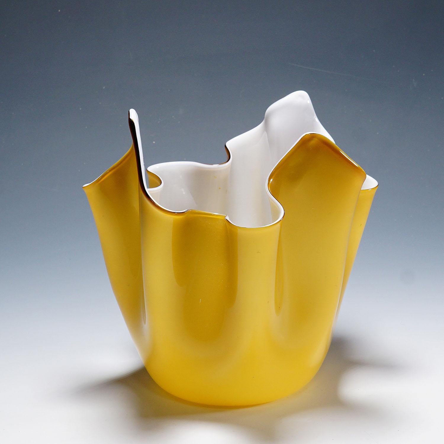 Mid-Century moderno Venini Vaso Fazzoletto di Fulvio Bianconi  1950s in vendita