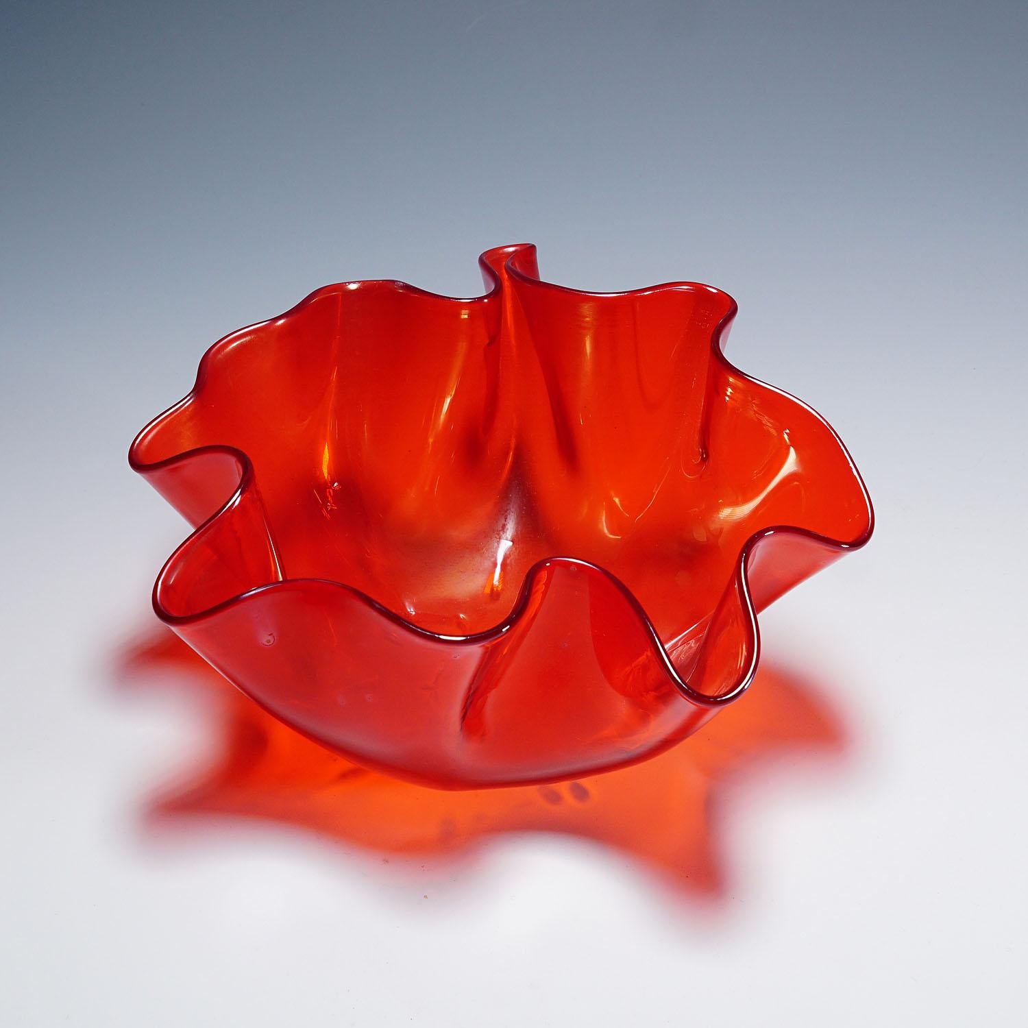 20th Century Venini Vase 'Fazzoletto' in red, Venice Murano 1950s For Sale