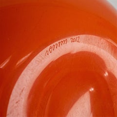 Vase VENINI « Fazzoletto » en verre de Murano orange, signé 2012, fabriqué en Italie