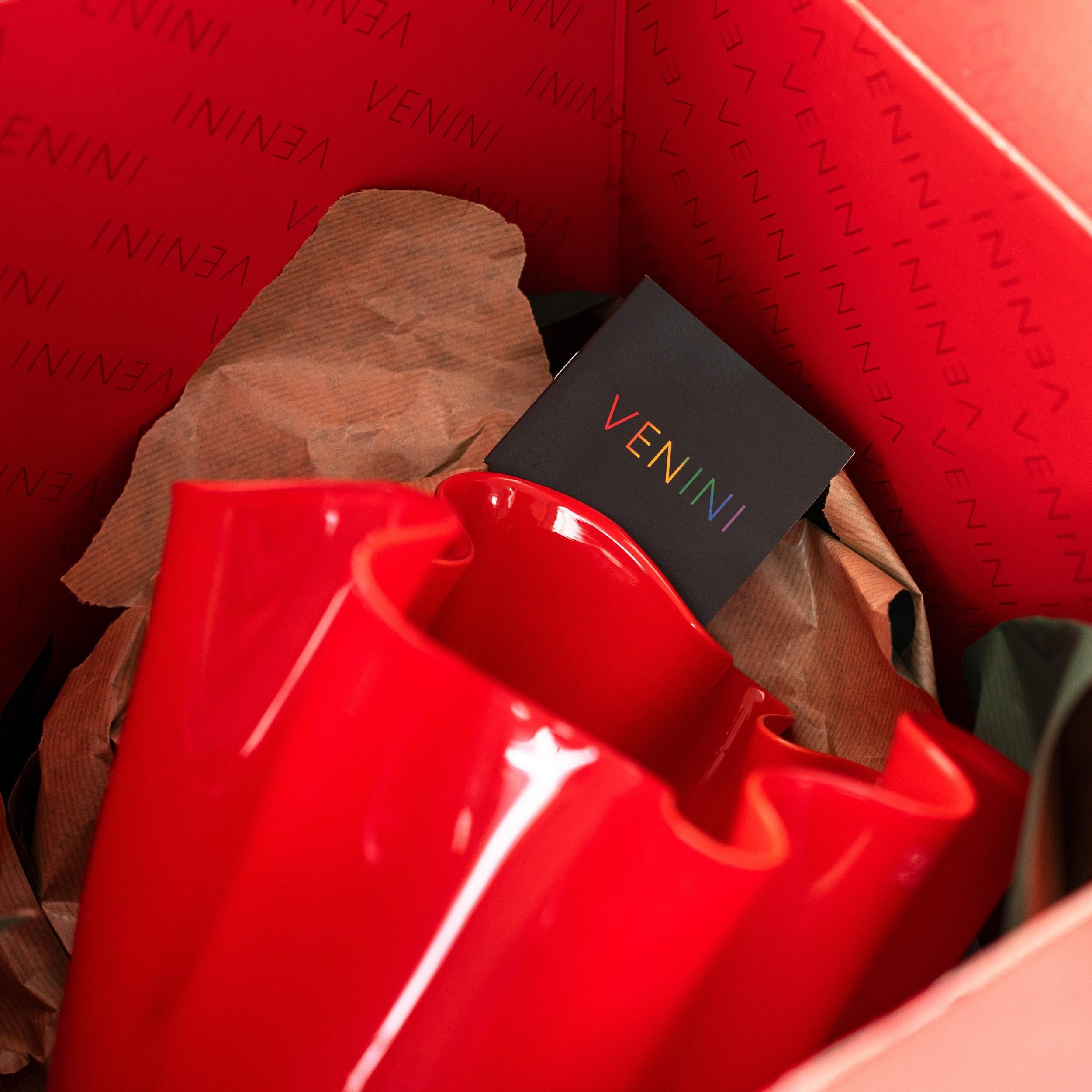 VENINI jarrón Fazzoletto Rojo Cristal de Murano, limitada 90º Aniversario, Firmado 2012 Vidrio soplado en venta