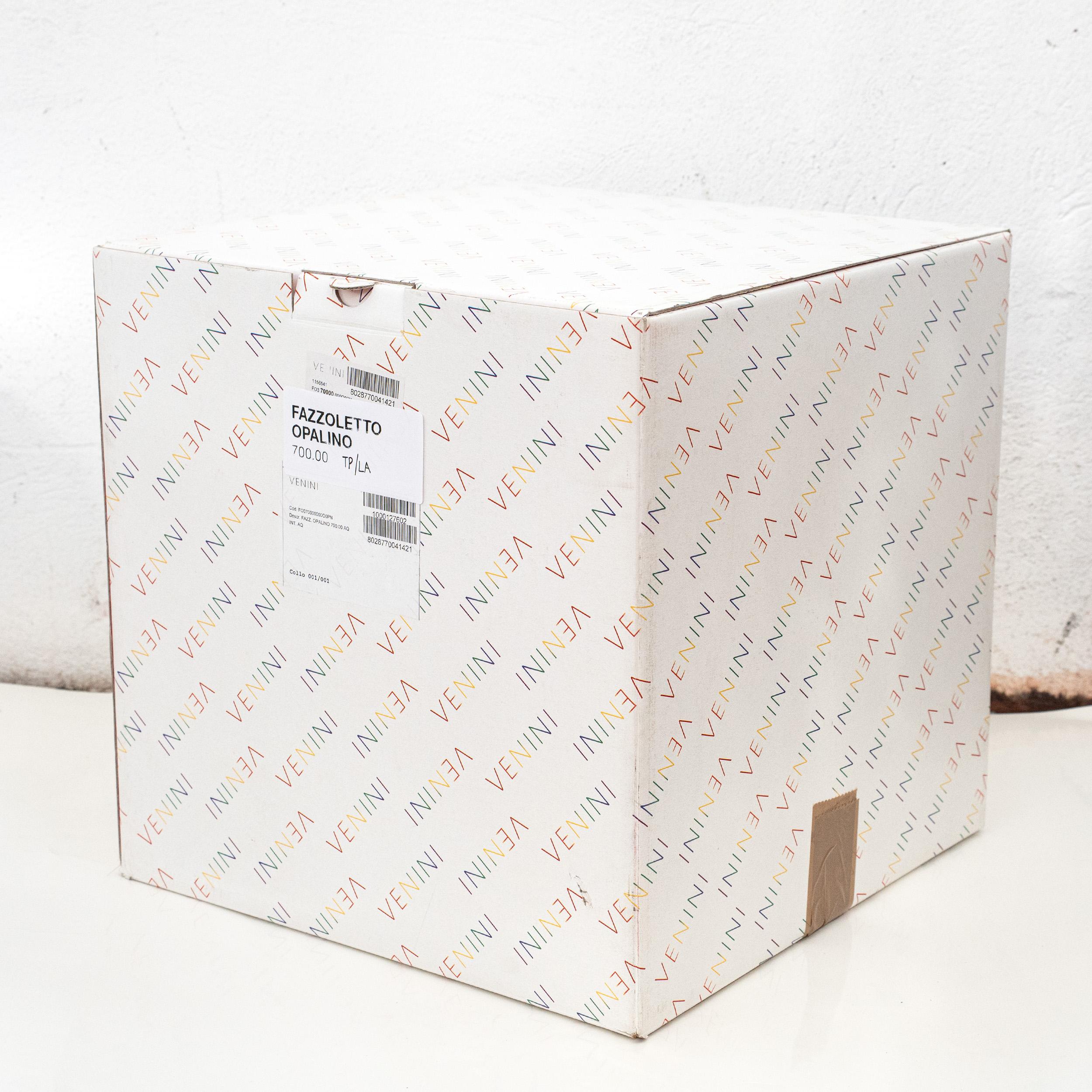 Vetro soffiato Venini vaso Fazzoletto Taupe Gray & White in vetro di Murano, firmato 2012 in vendita