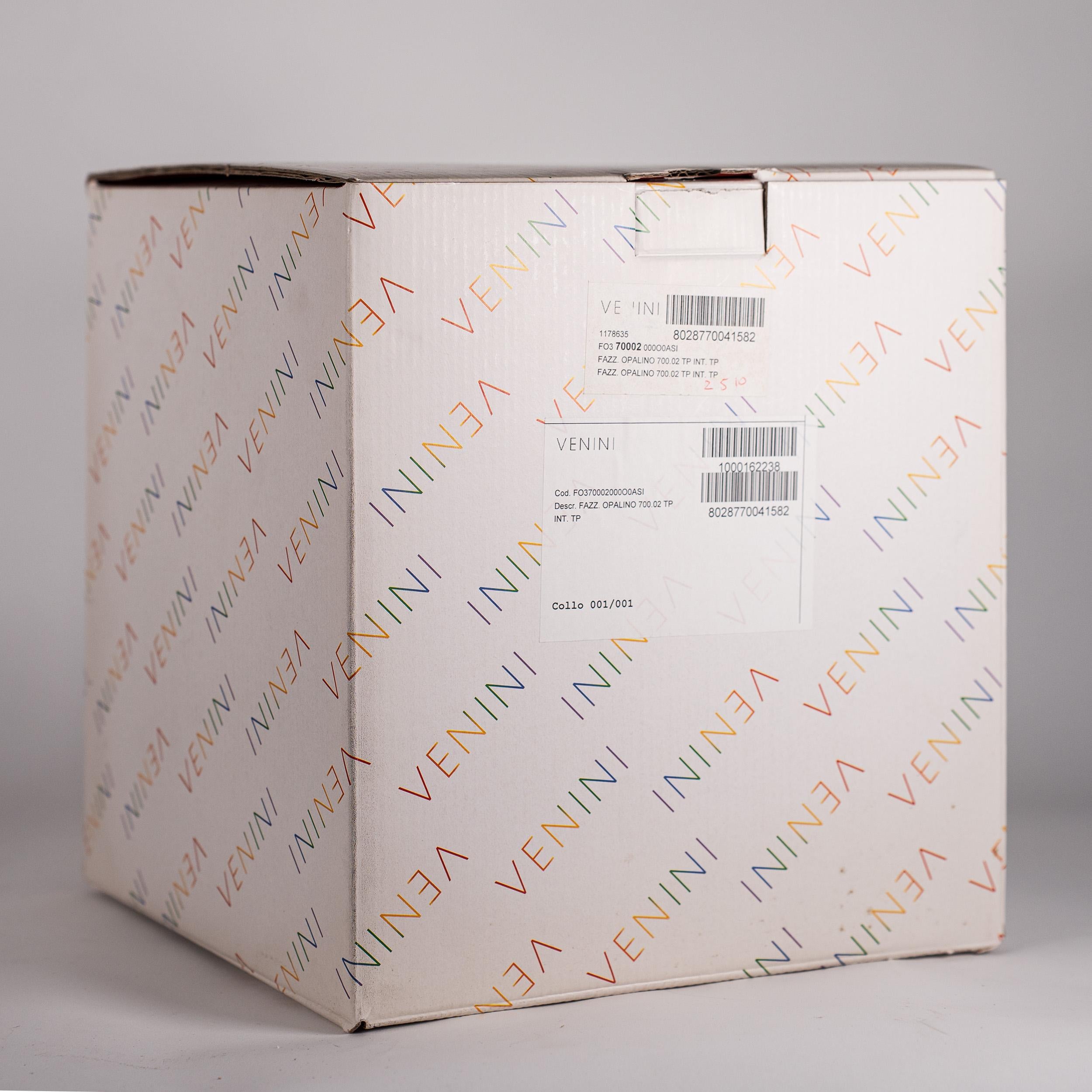 XXI secolo e contemporaneo Venini vaso Fazzoletto Taupe Grey in vetro di Murano, firmato 2015, fatto a mano in Italia in vendita