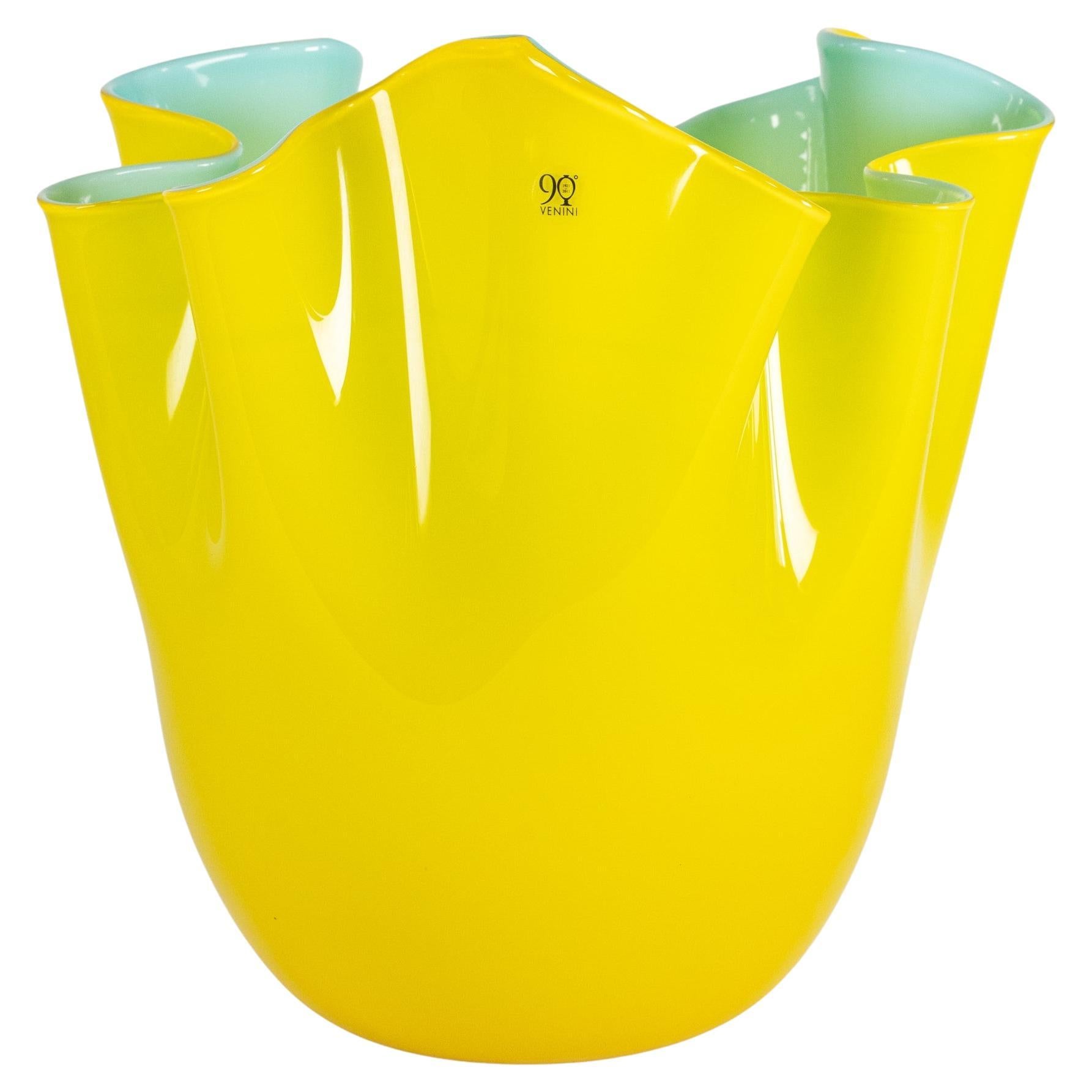 Venini vaso Fazzoletto giallo e blu in vetro di Murano, firmato 2012 90° Anniversario