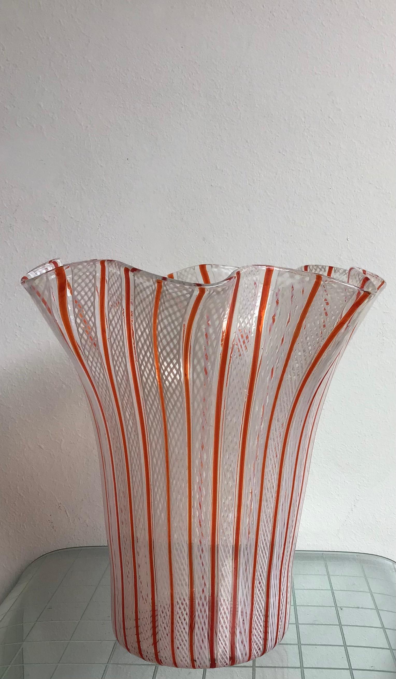 Venini Vaso Filigrana in vetro di Murano, 1930, Italia In condizioni ottime in vendita a Milano, IT