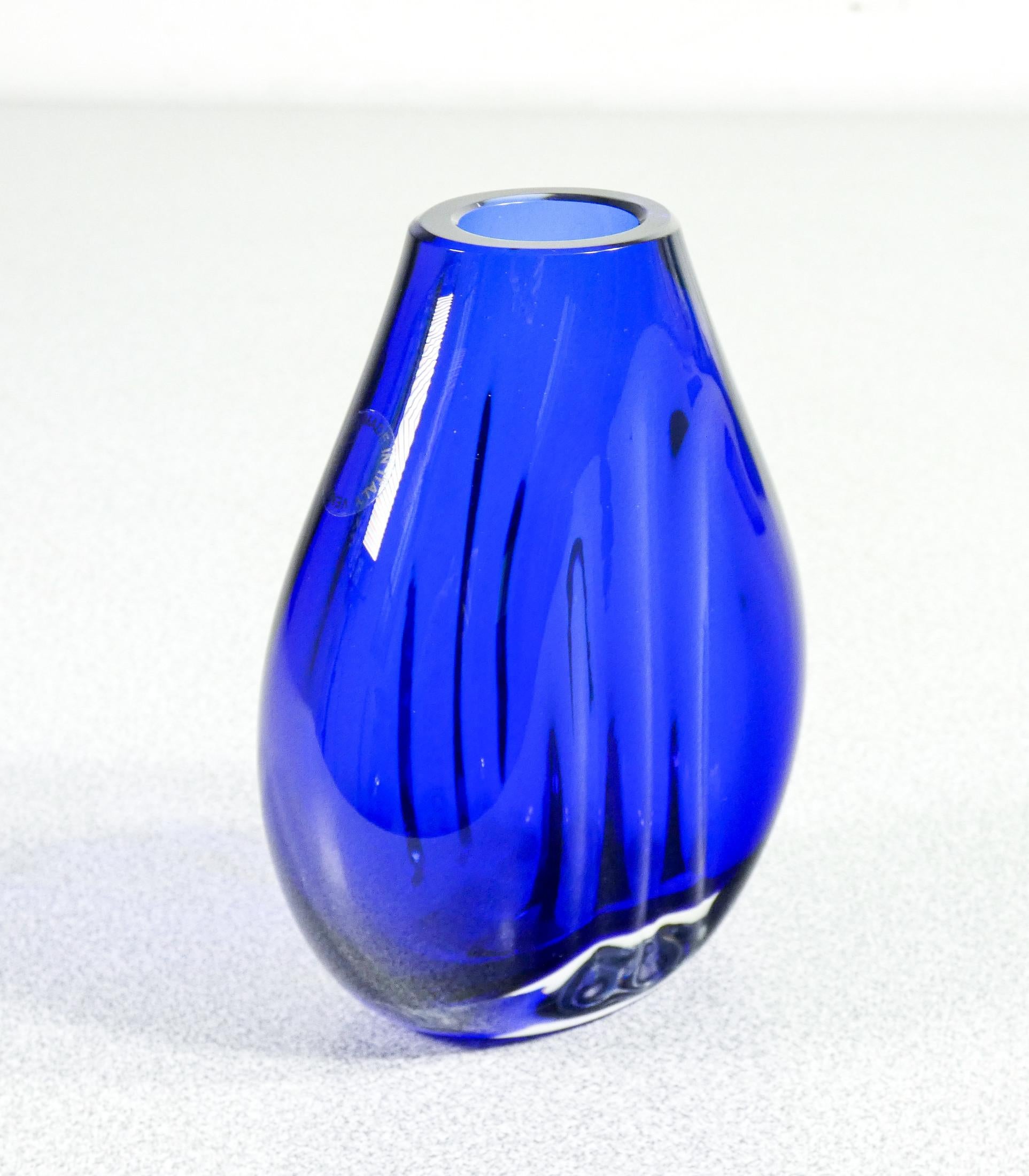 VENINI vase in Murano blown glass. Italy, 2000 In Good Condition In Torino, IT