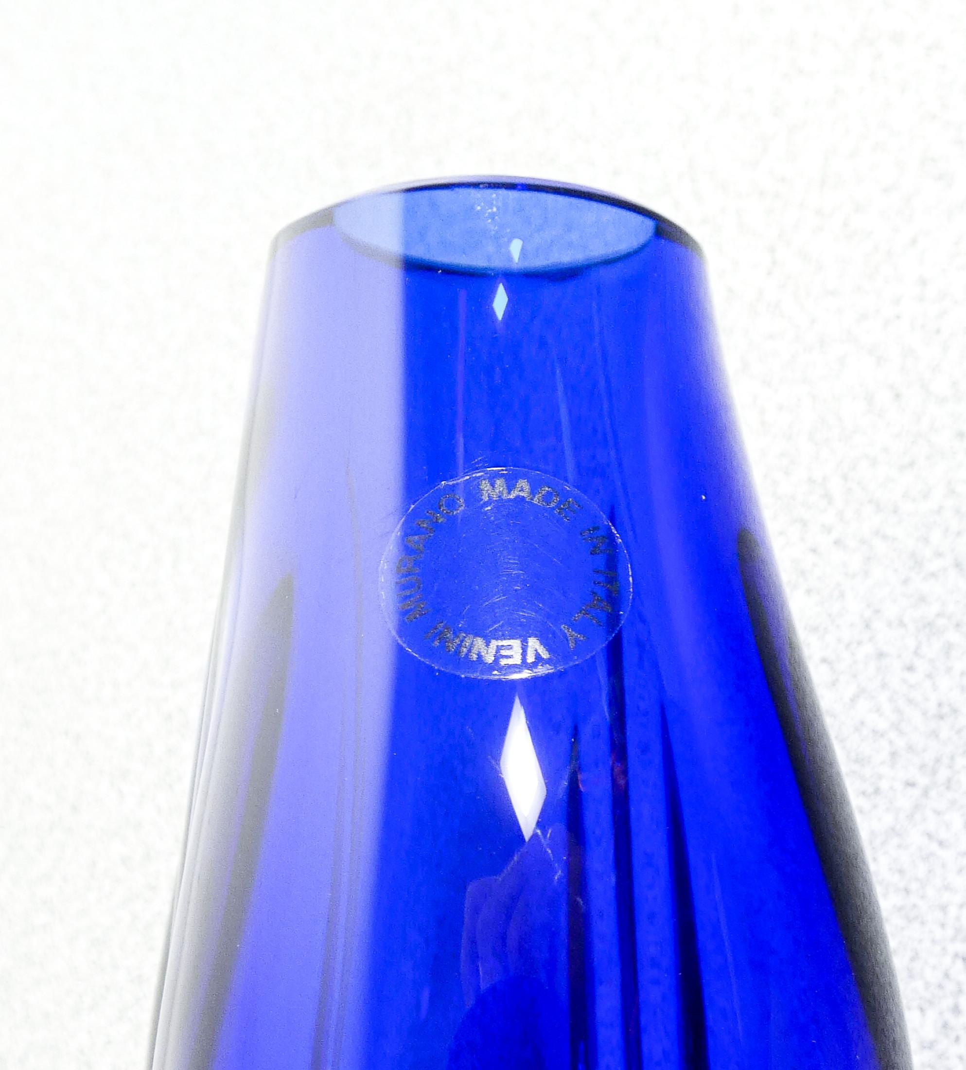 Contemporary VENINI vase in Murano blown glass. Italy, 2000