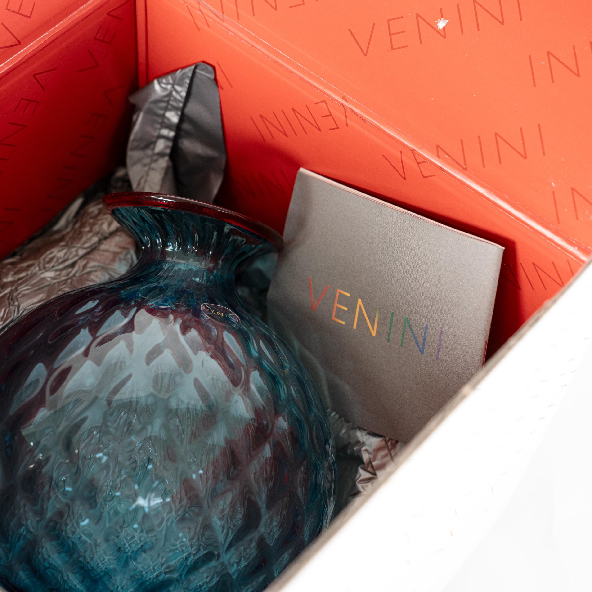 Venini vaso Monofiore Acquamarina e Rosso Murano, 2014, Made in Italy In condizioni ottime in vendita a Venezia, IT