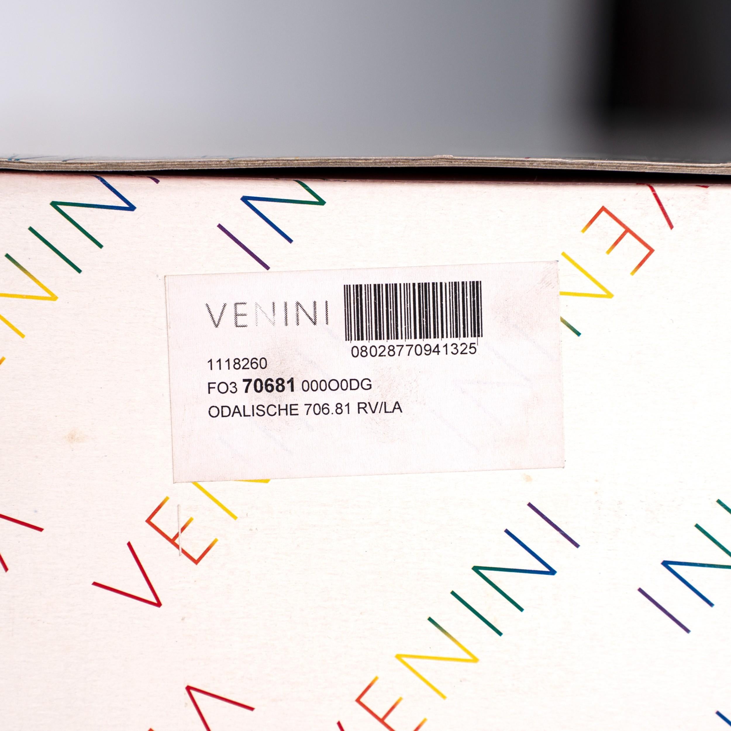 VENINI Vase Odalische Rot und Weiß Farbe Murano Glas, Signiert 2009 mit Box im Angebot 1