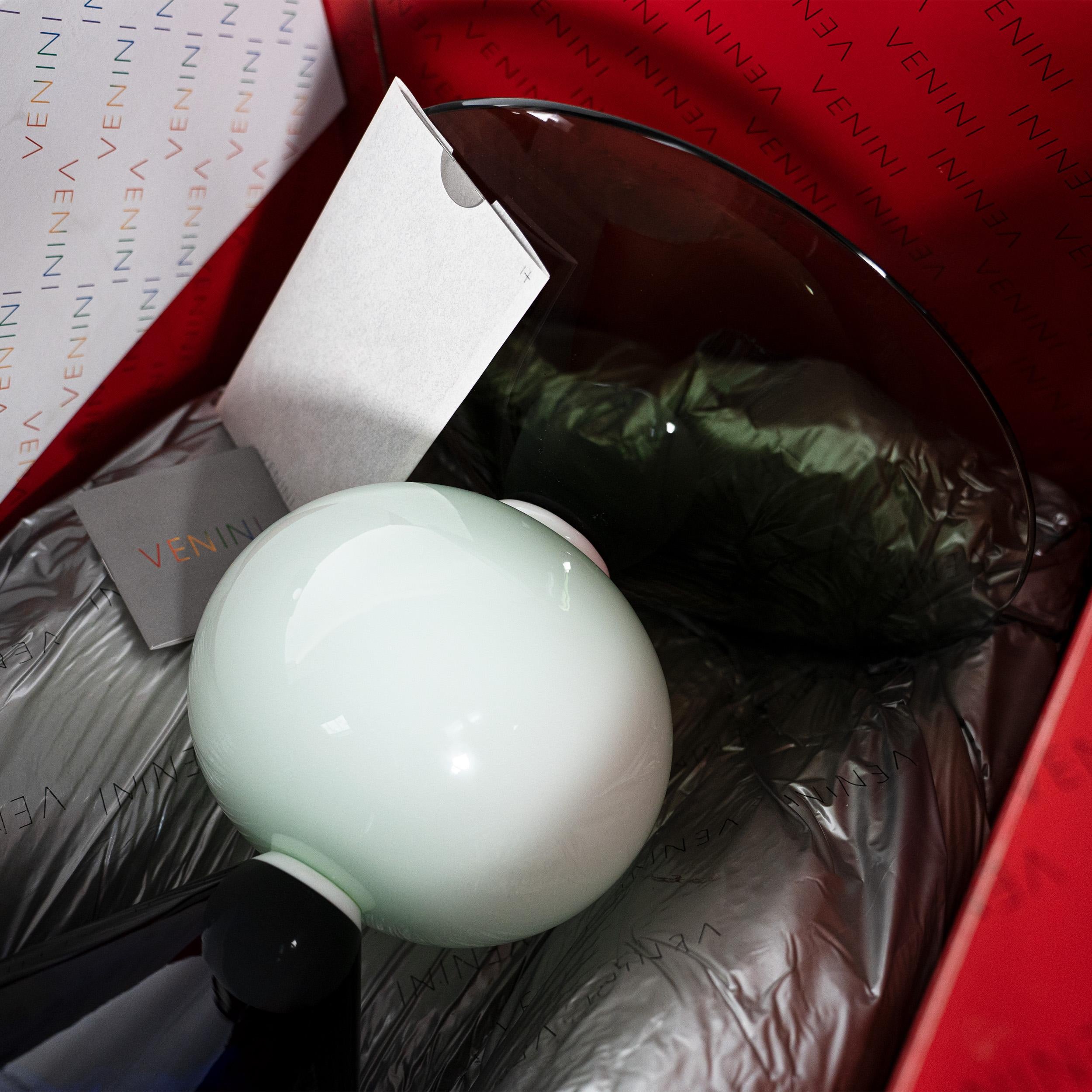 VENINI jarrón Omán de cristal de Murano Edición numerada 17, Firmado 2014 Sottsass en venta 6