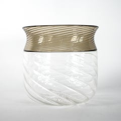 Vase Venini Opulus Verre de Murano clair et fumé, Signé 1990, Fabriqué en Italie