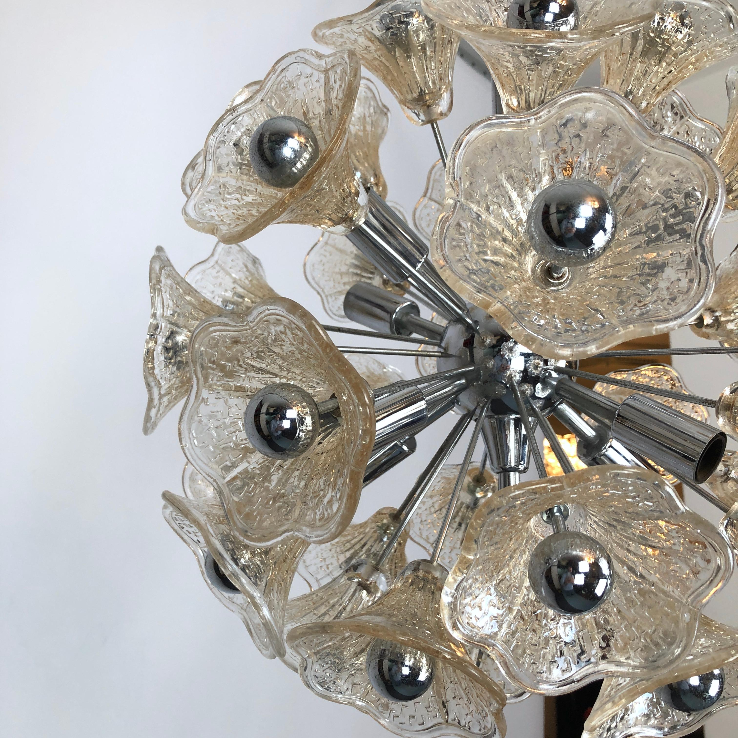Italian Venini, vintage 35 glass flowers sputnik from 70s For Sale