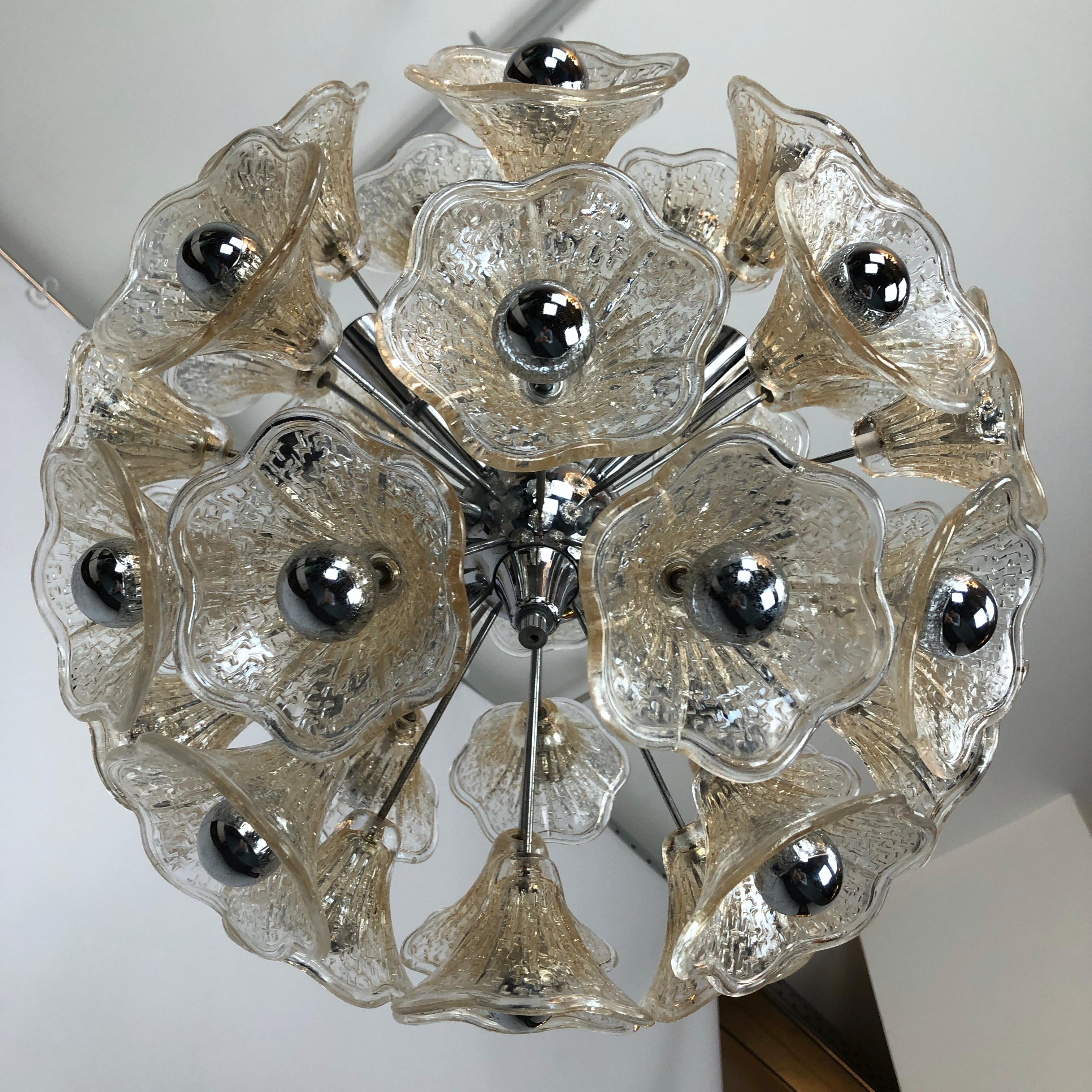 20th Century Venini, vintage 35 glass flowers sputnik from 70s For Sale