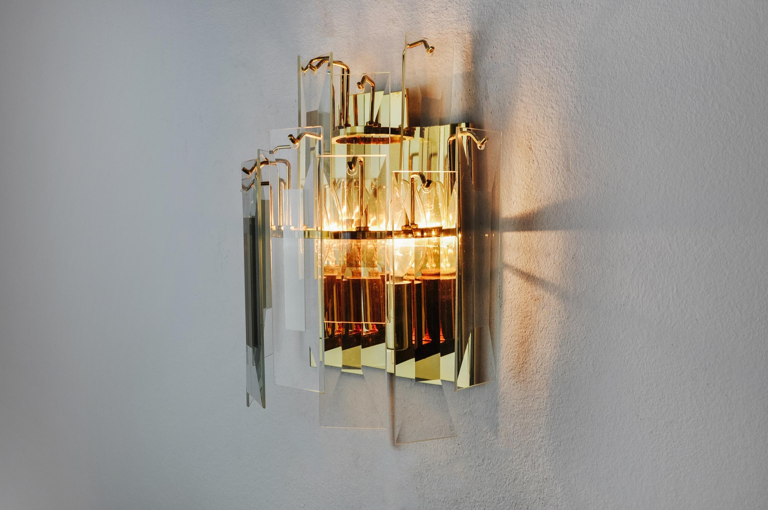 Lámpara de pared Venini, cristal biselado en cascada, Italia, 1970 en Bueno estado para la venta en BARCELONA, ES