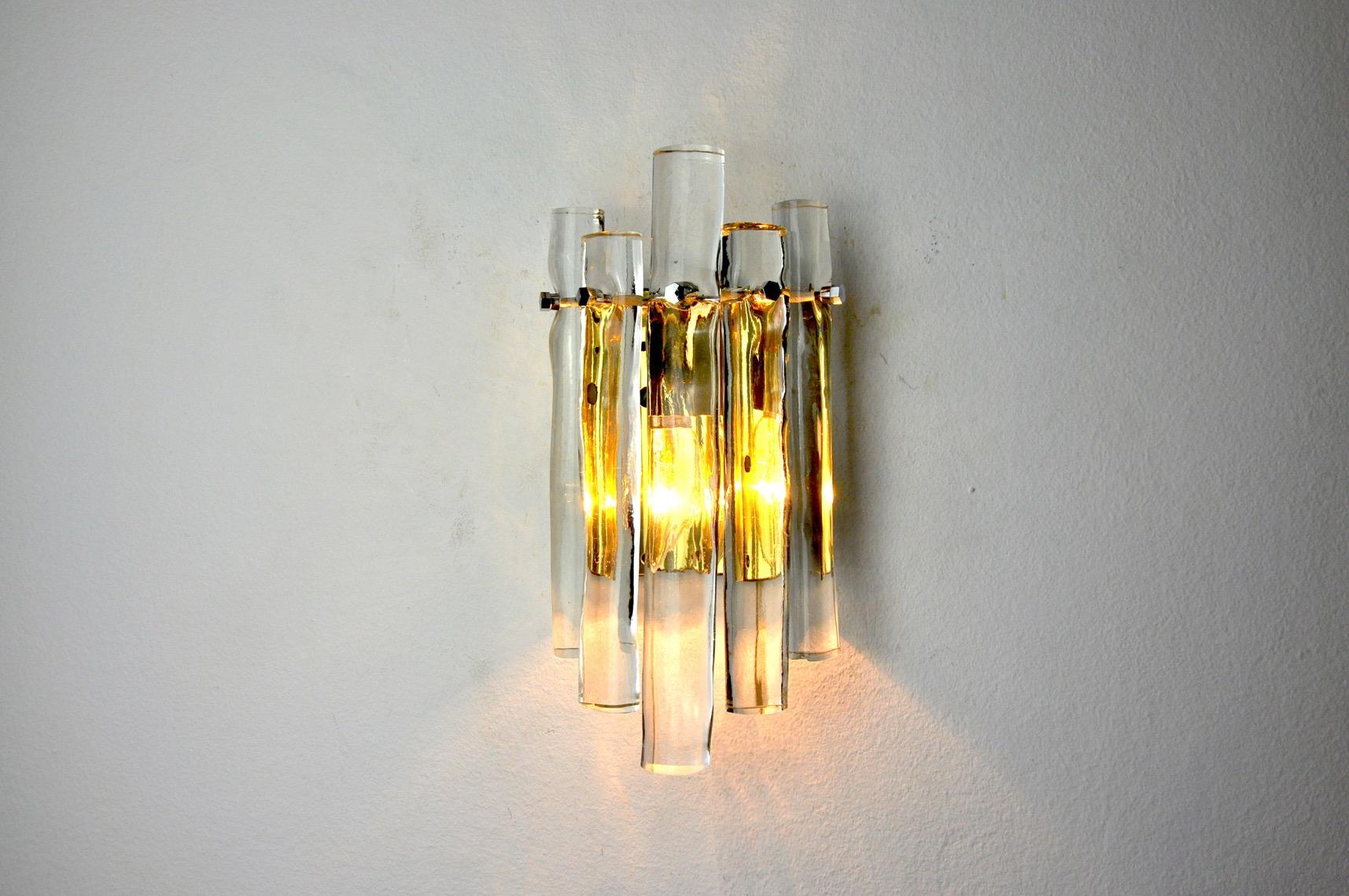 Venini Wall Lamp for Carmer, Italy, 1970s In Good Condition For Sale In BARCELONA, ES