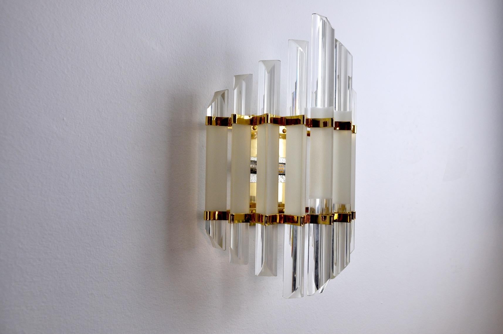 Hollywood Regency Venini Wall Lamp, Triedri Glass Italy, 1970 For Sale