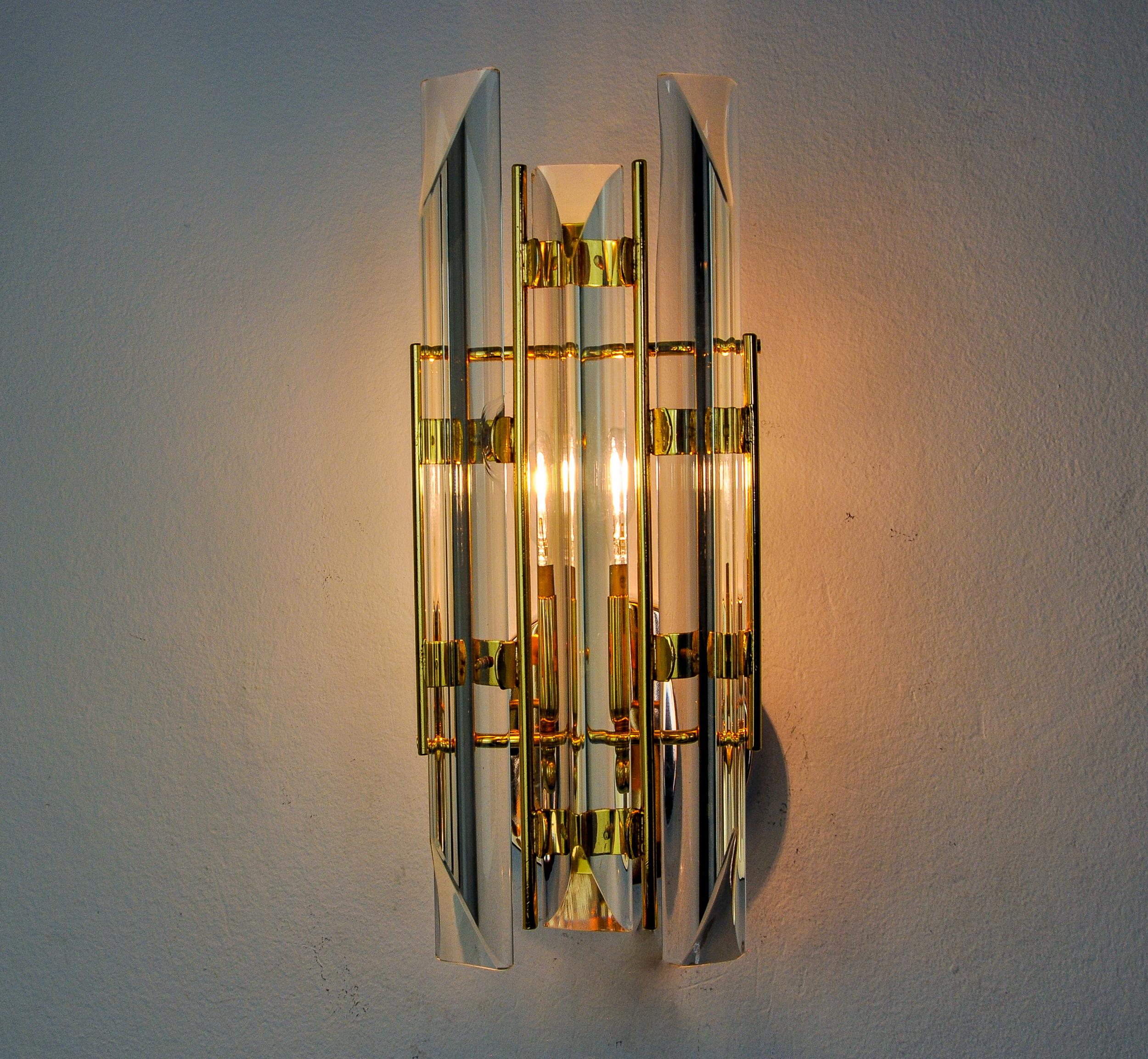 Late 20th Century Venini wall lamp, triedri glass, Murano, Italy 1970 For Sale