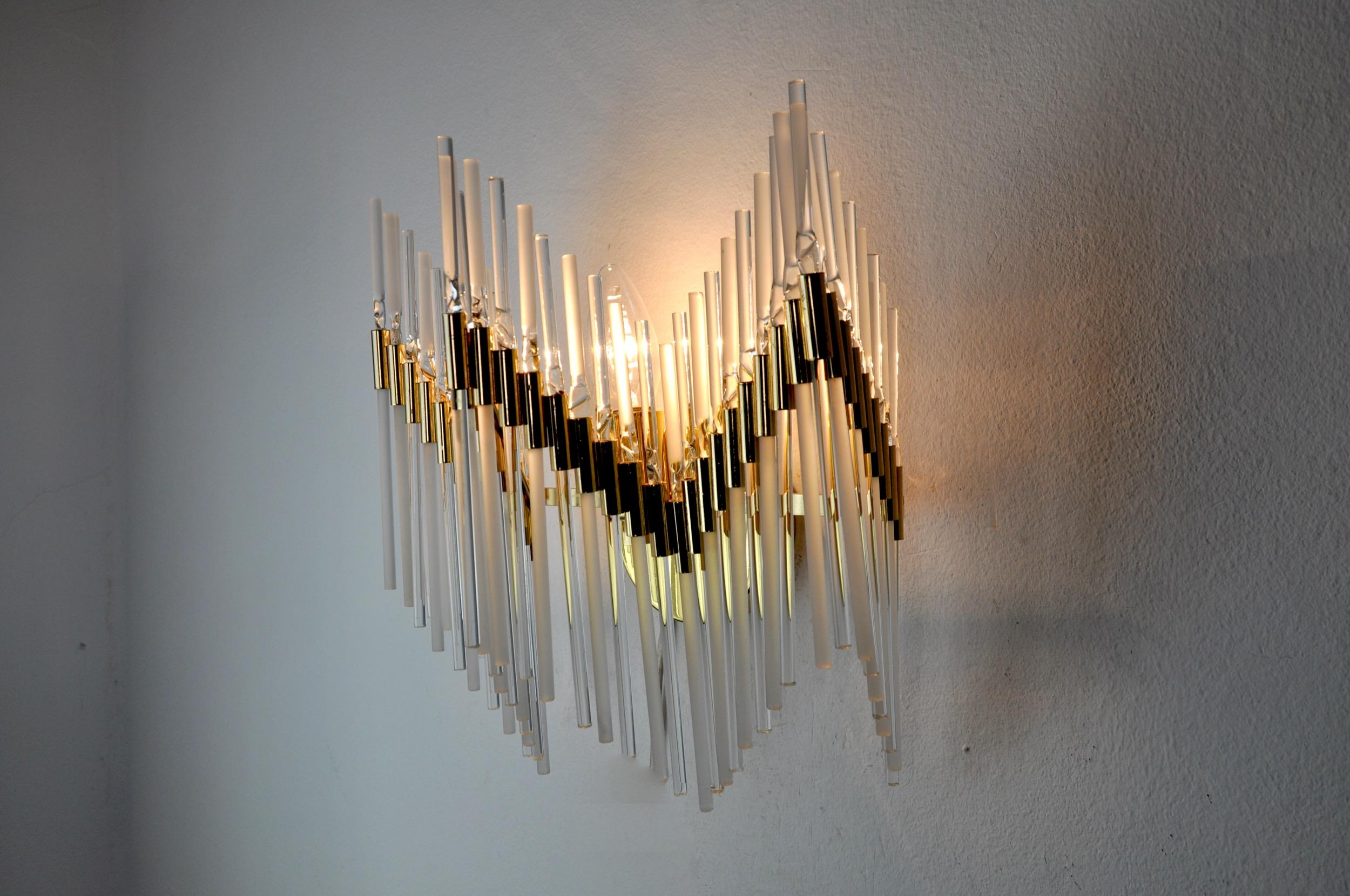 Venini Wall Lamp, Tubular Crystals, Italy, 1970 In Good Condition For Sale In BARCELONA, ES