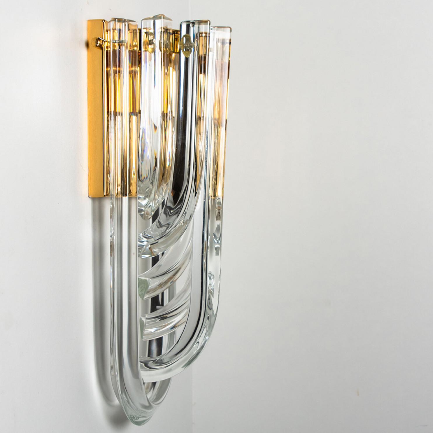 Venini Wall Light, Curved Crystal Glass and Gilt Brass, Italy For Sale 6