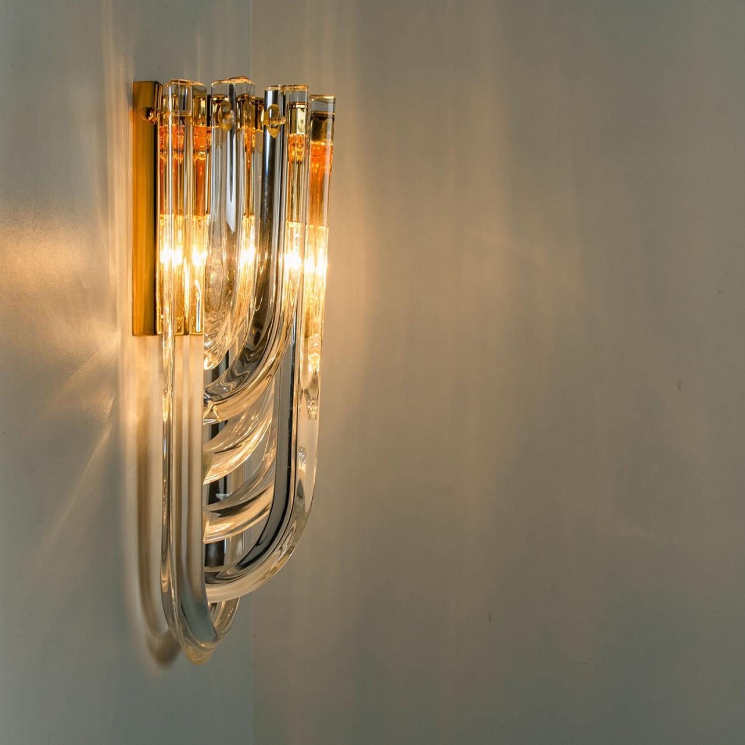 Venini Wall Light, Curved Crystal Glass and Gilt Brass, Italy For Sale 6