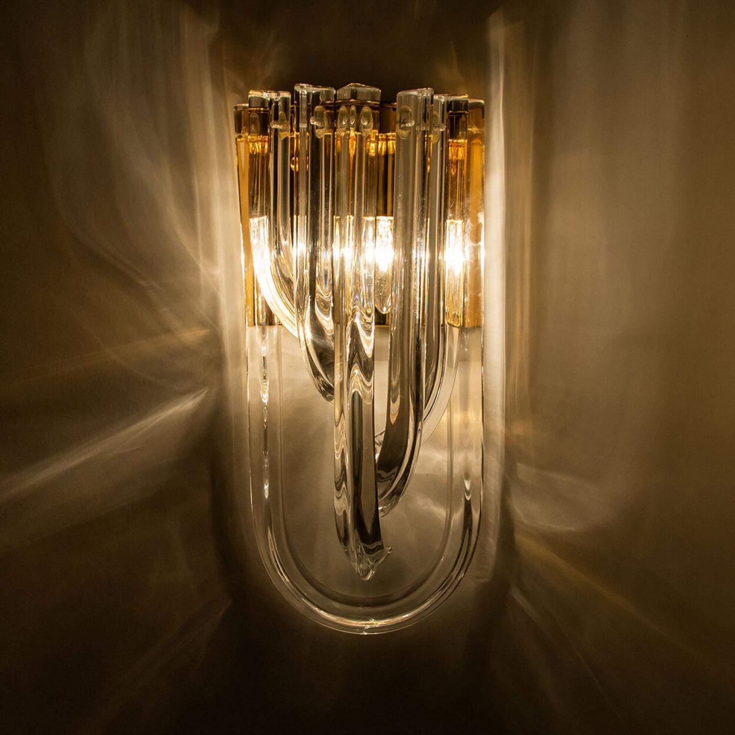 20th Century Venini Wall Light, Curved Crystal Glass and Gilt Brass, Italy For Sale