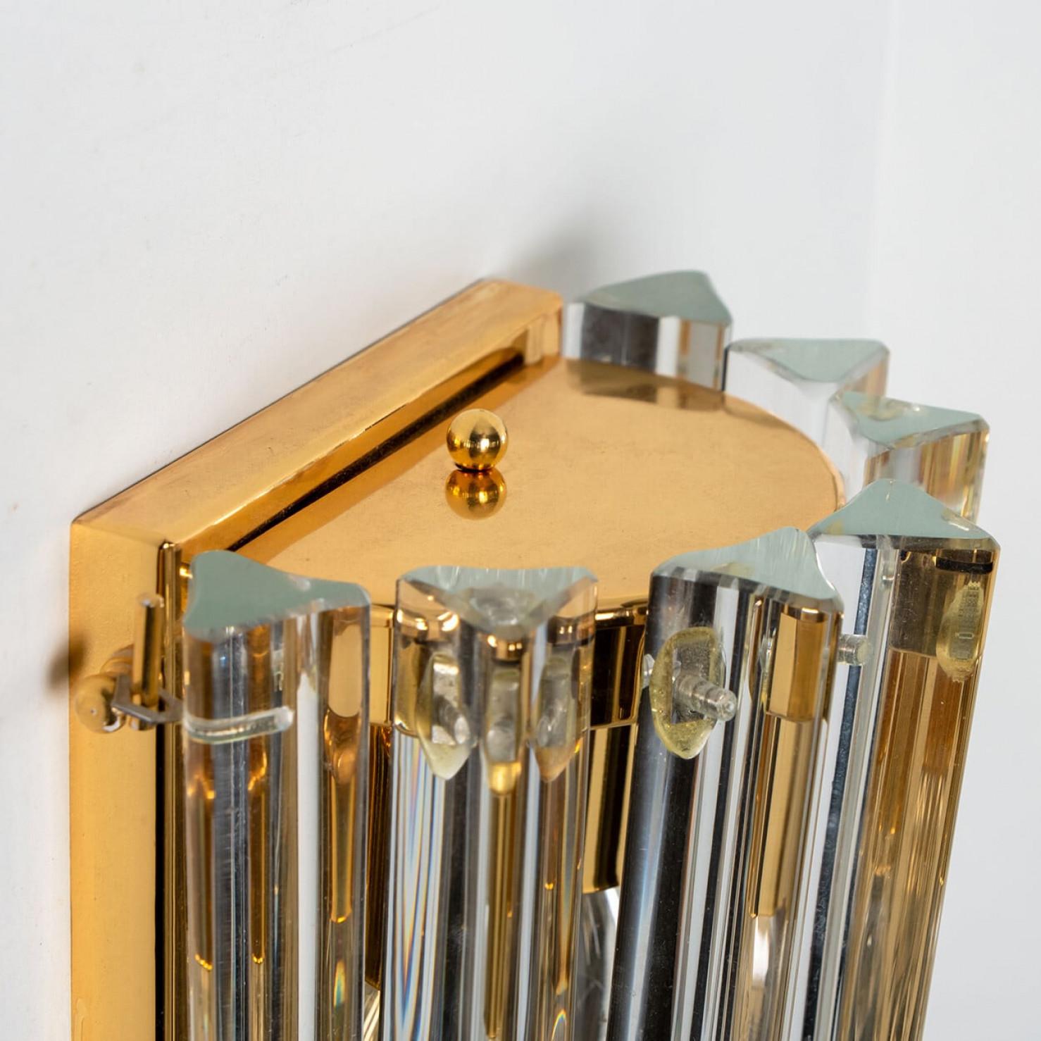 Venini Wall Light, Curved Crystal Glass and Gilt Brass, Italy For Sale 2